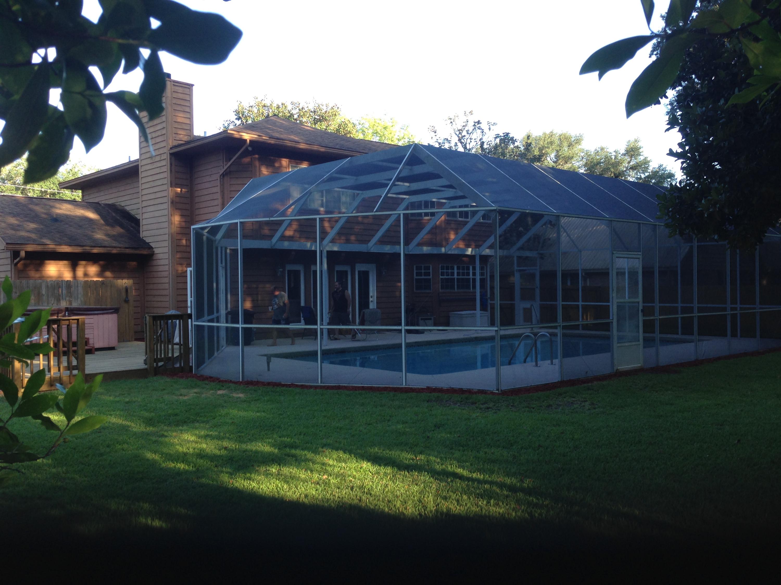 COUNTRY CLUB ESTATES - Residential