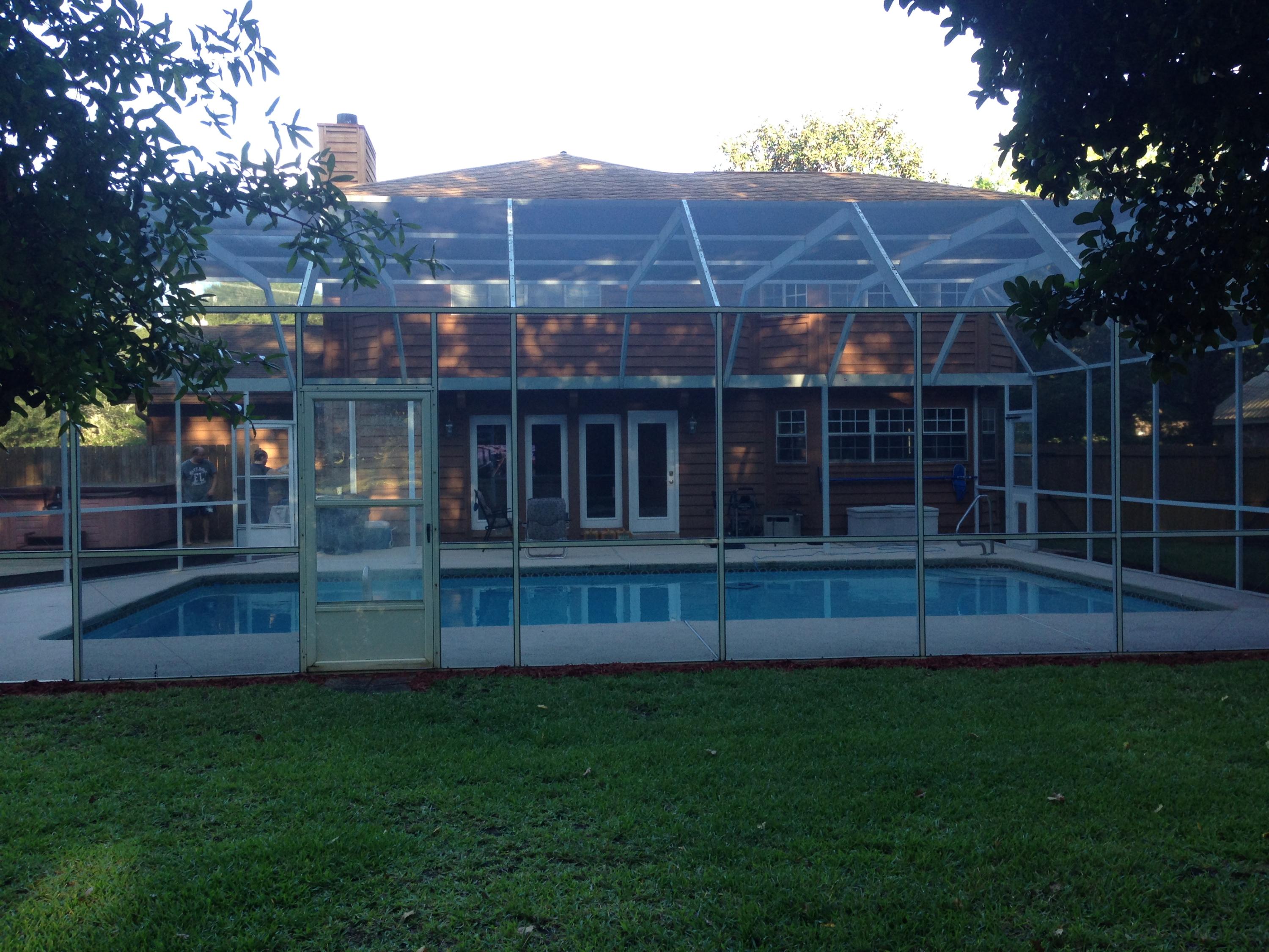 COUNTRY CLUB ESTATES - Residential