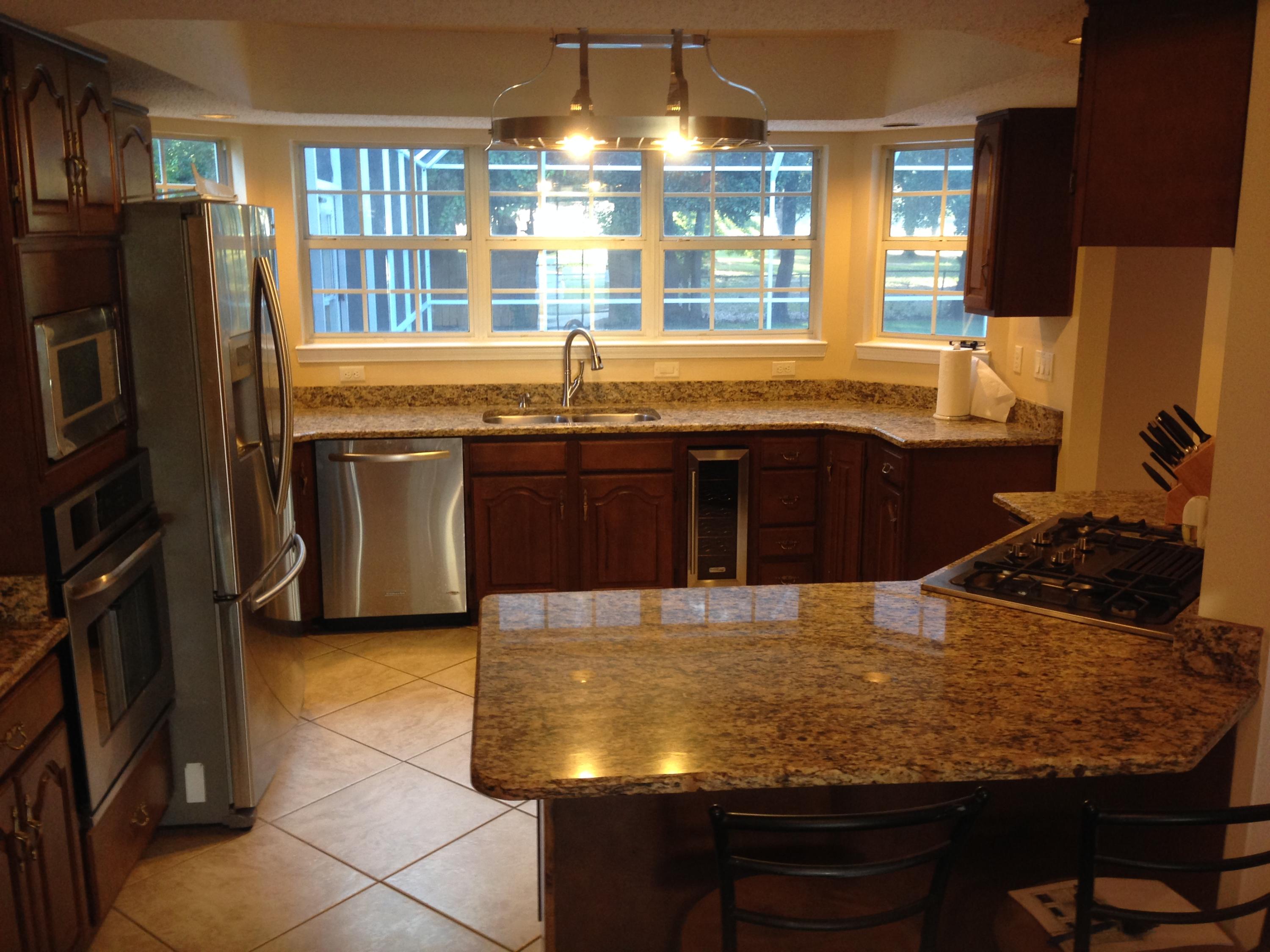 COUNTRY CLUB ESTATES - Residential