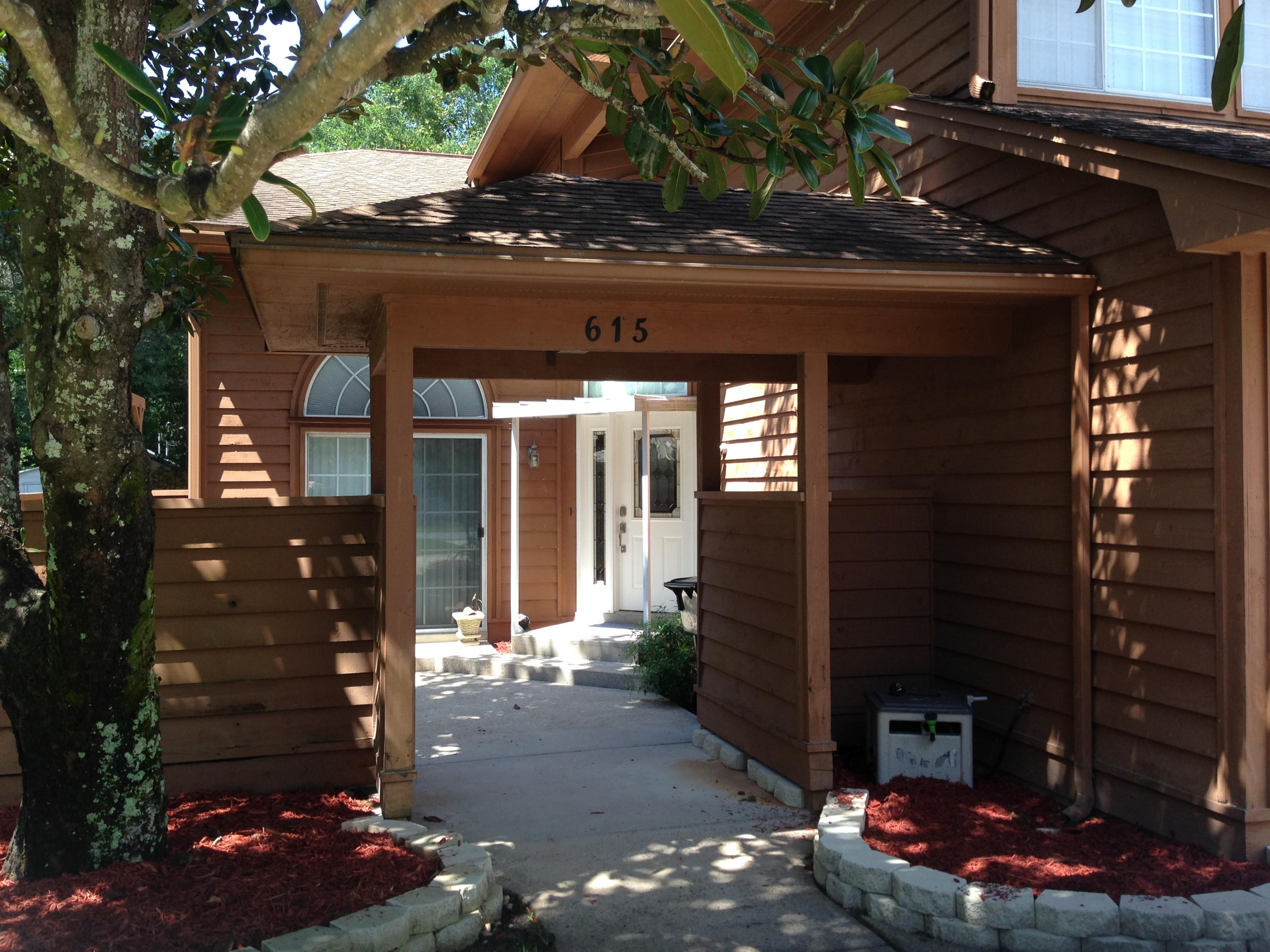 COUNTRY CLUB ESTATES - Residential