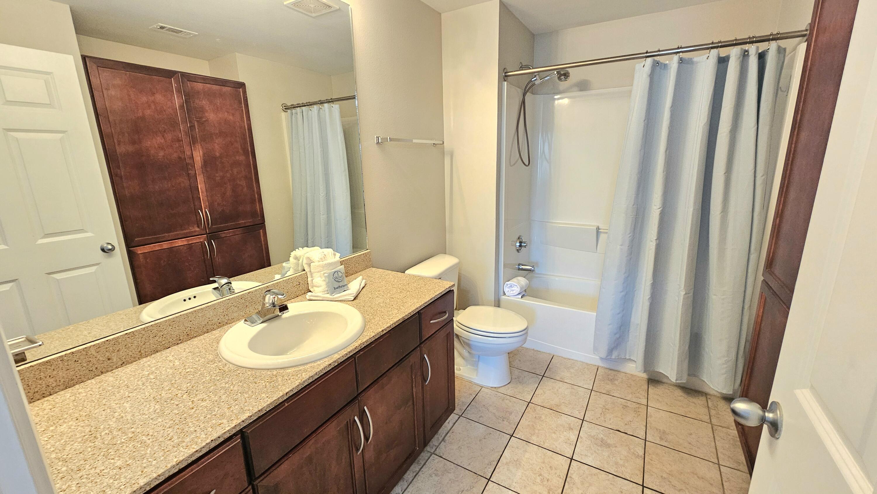 Laketown Wharf - Residential