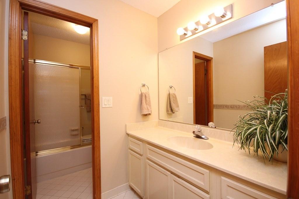 VALPARAISO PINECREST 5 - Residential