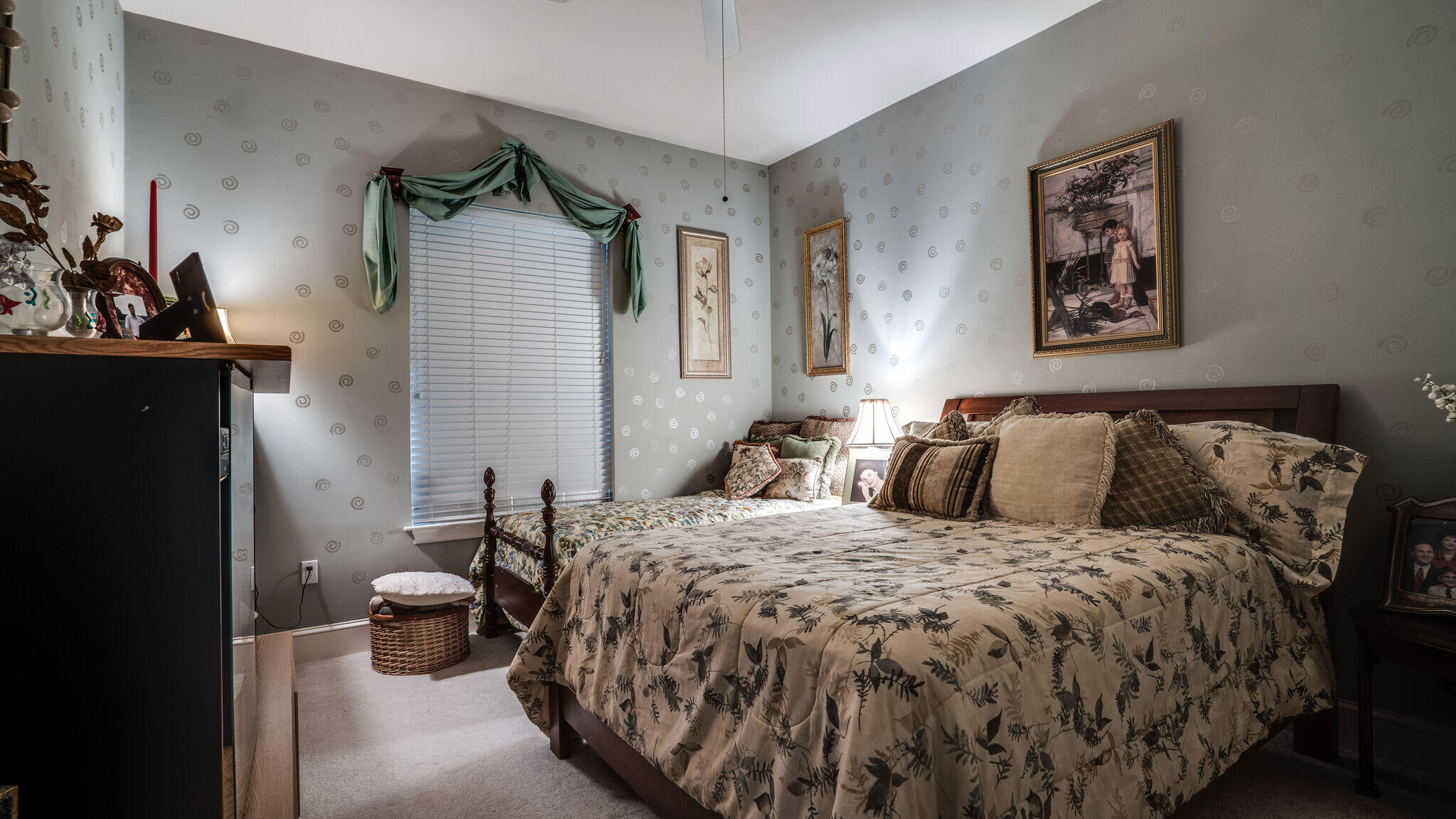 EMERALD LAKES PH 2 - Residential