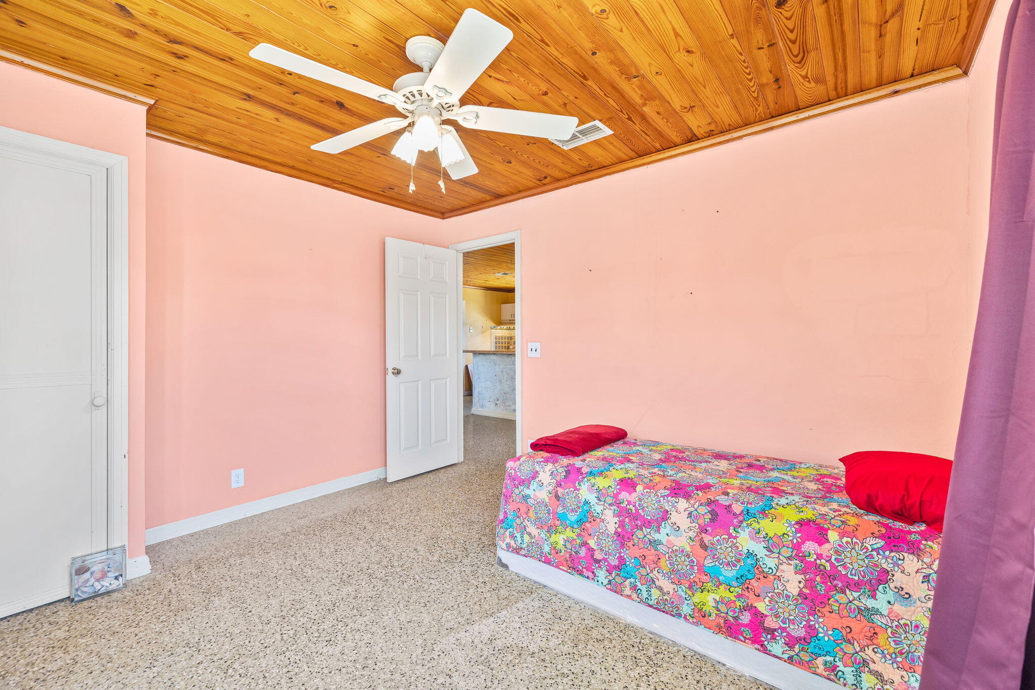 LAGUNA BEACH - Residential