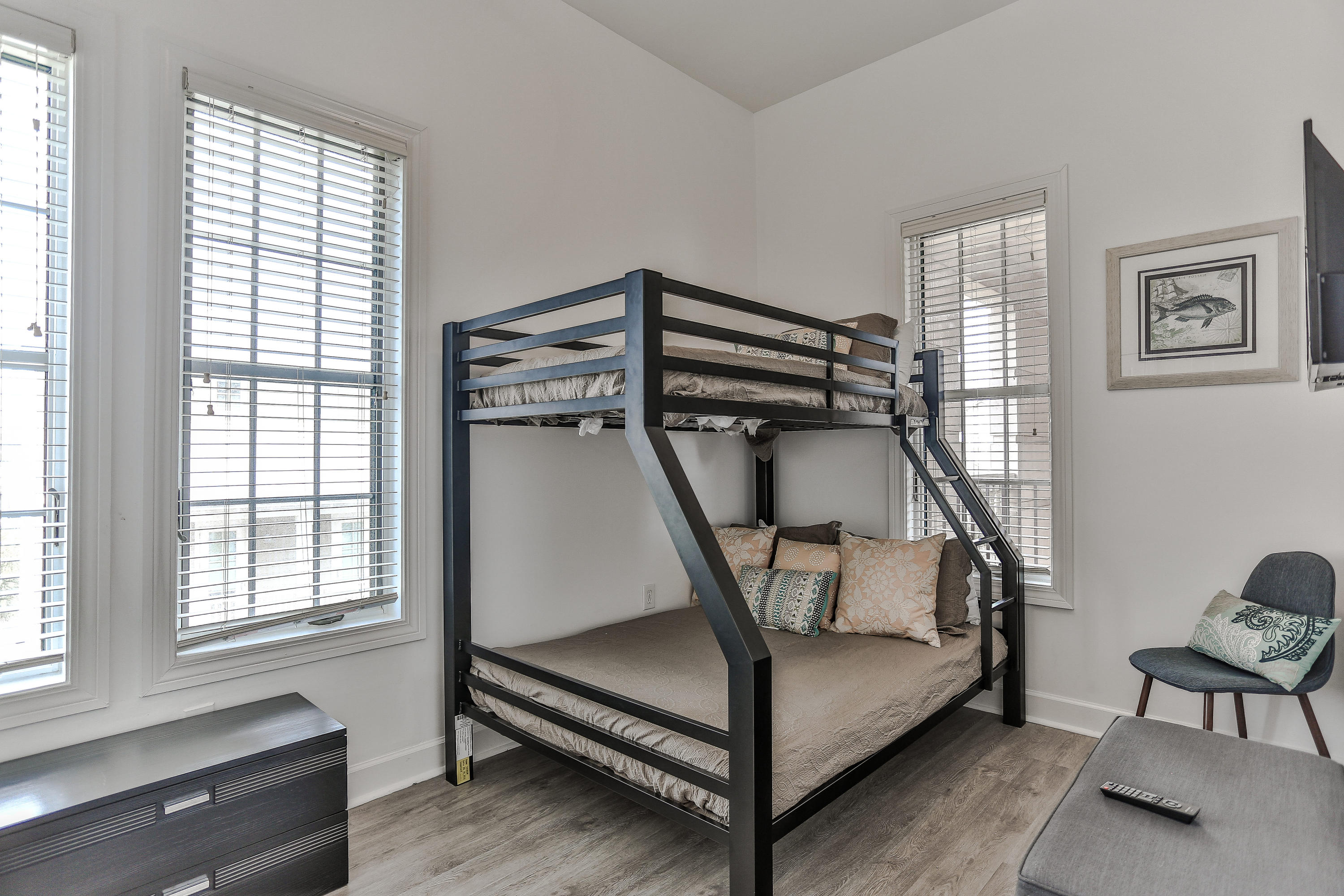 VILLAGE OF SOUTH WALTON BEACH THE  IV - Residential