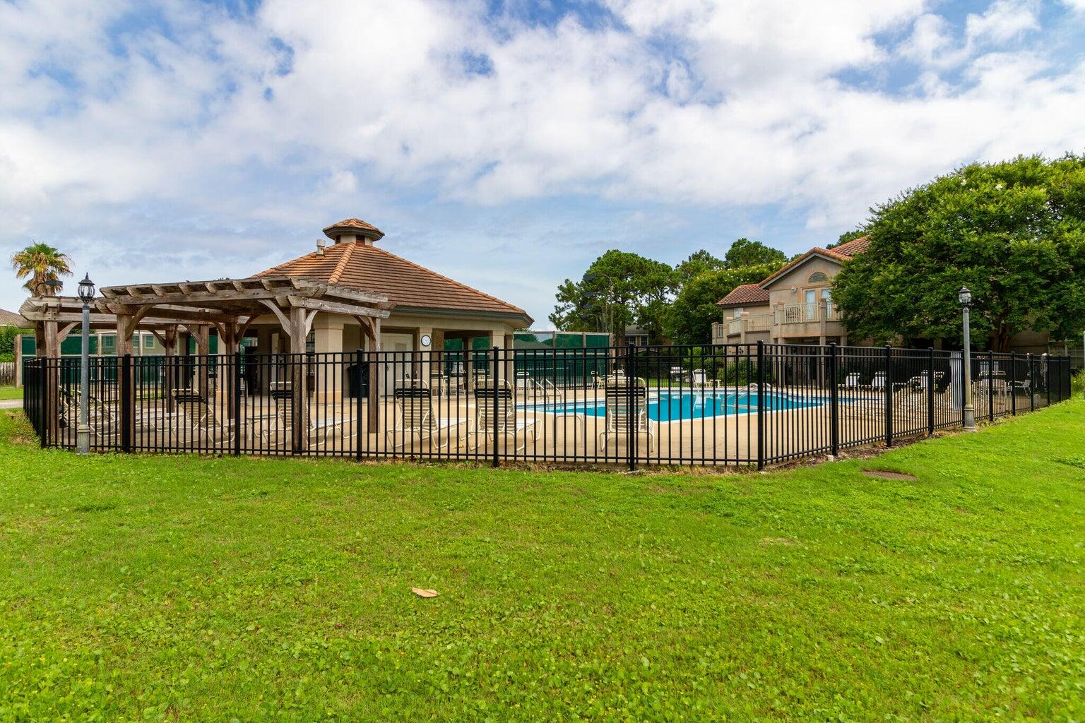 EMERALD BAY PH 1-B - Residential