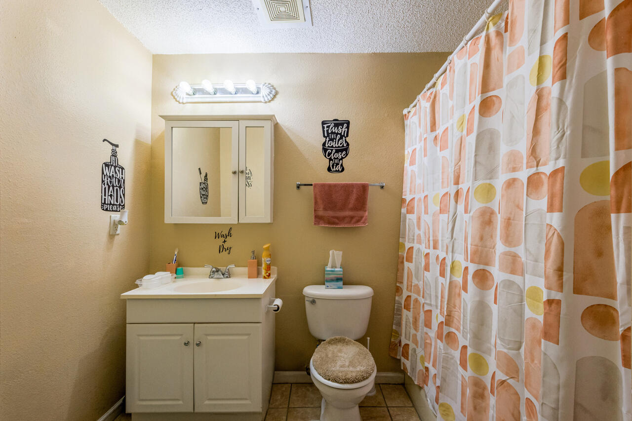 RACETRACK ROAD 1ST - Residential