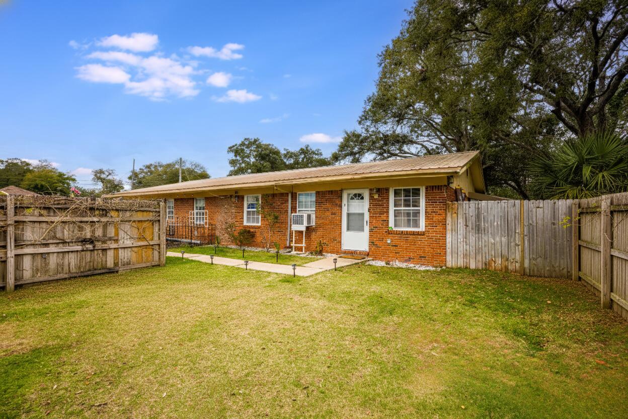 RACETRACK ROAD 1ST - Residential