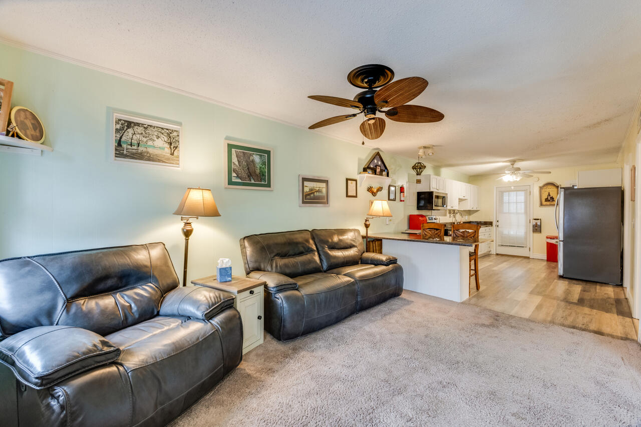 RACETRACK ROAD 1ST - Residential