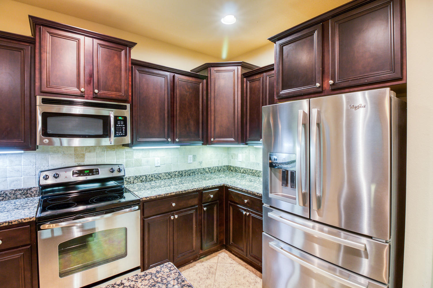 SUMMERSET ESTATES - Residential