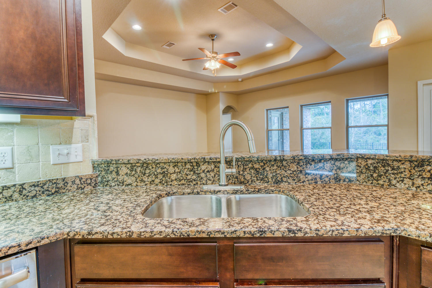 SUMMERSET ESTATES - Residential