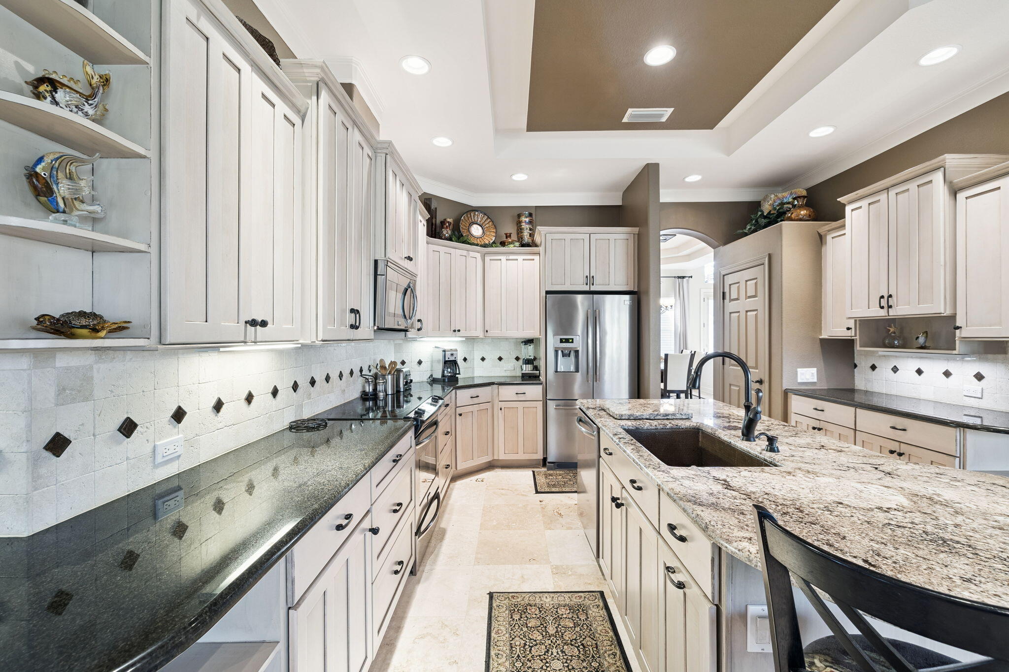 BAYTOWNE AVE EAST - Residential