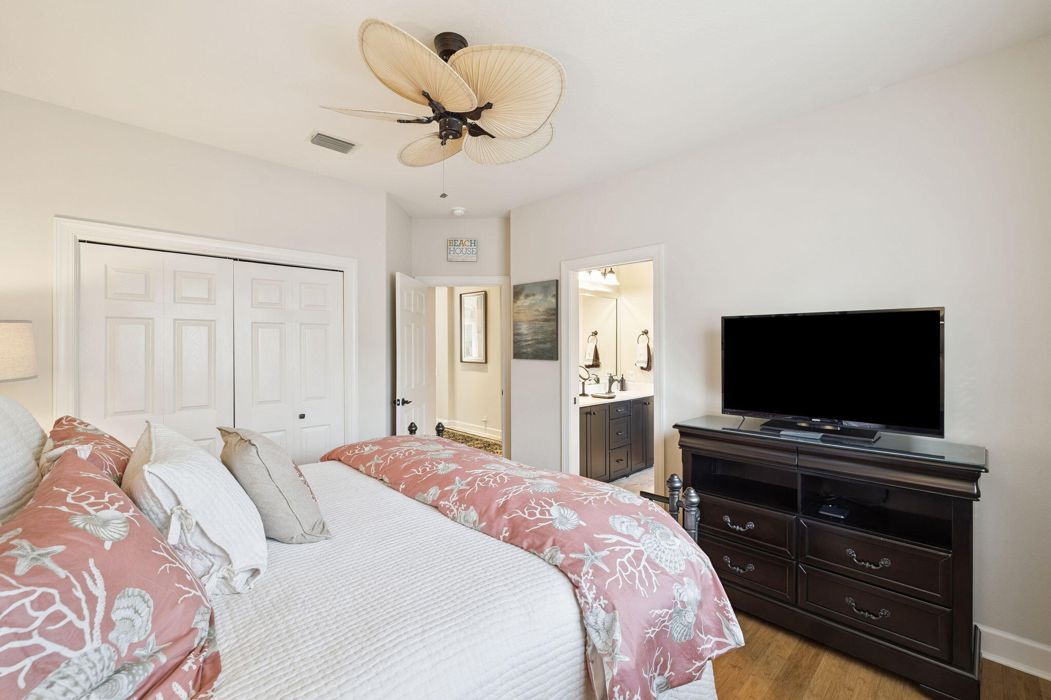 BAYTOWNE AVE EAST - Residential