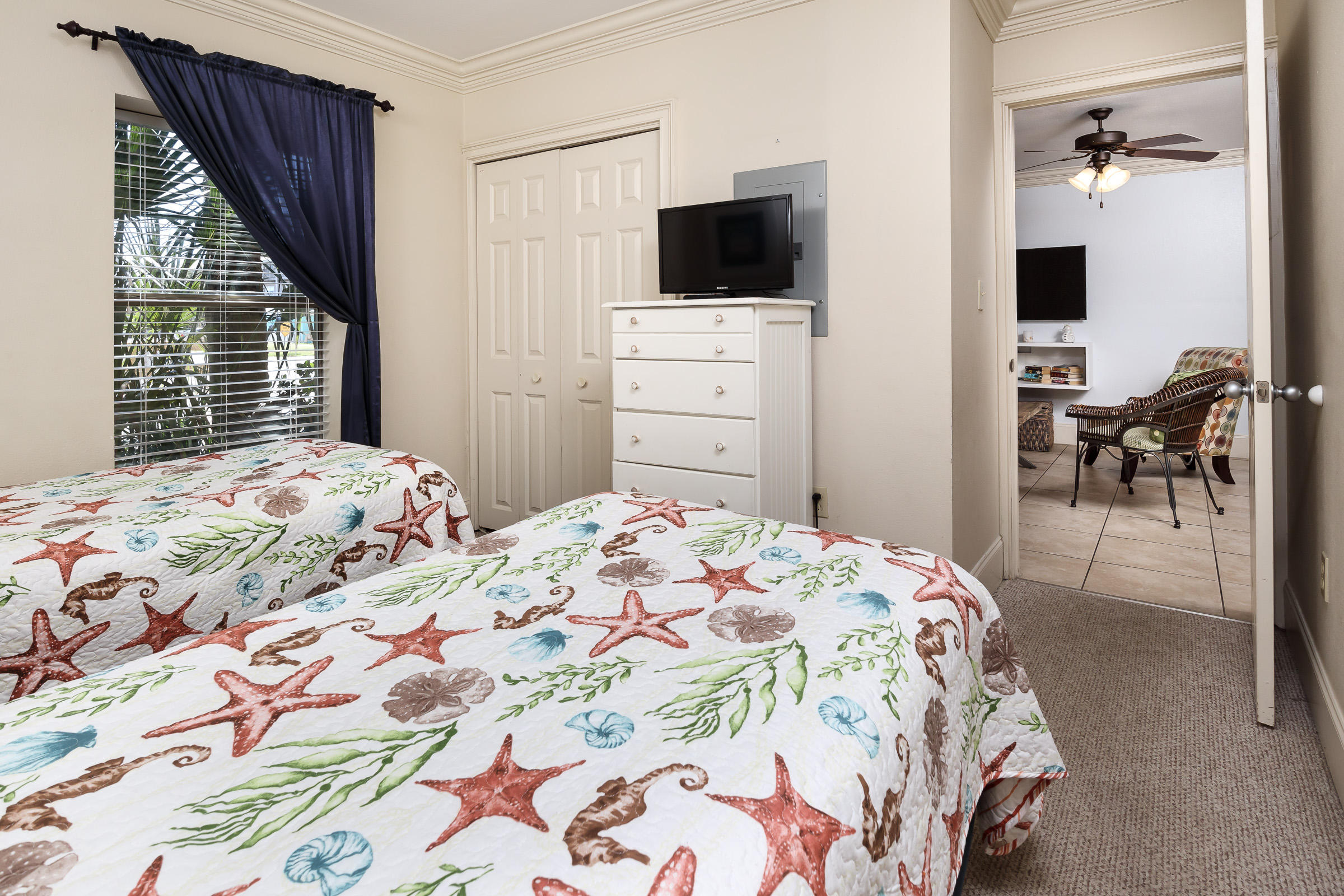 ISLAND PALMS CONDO - Residential