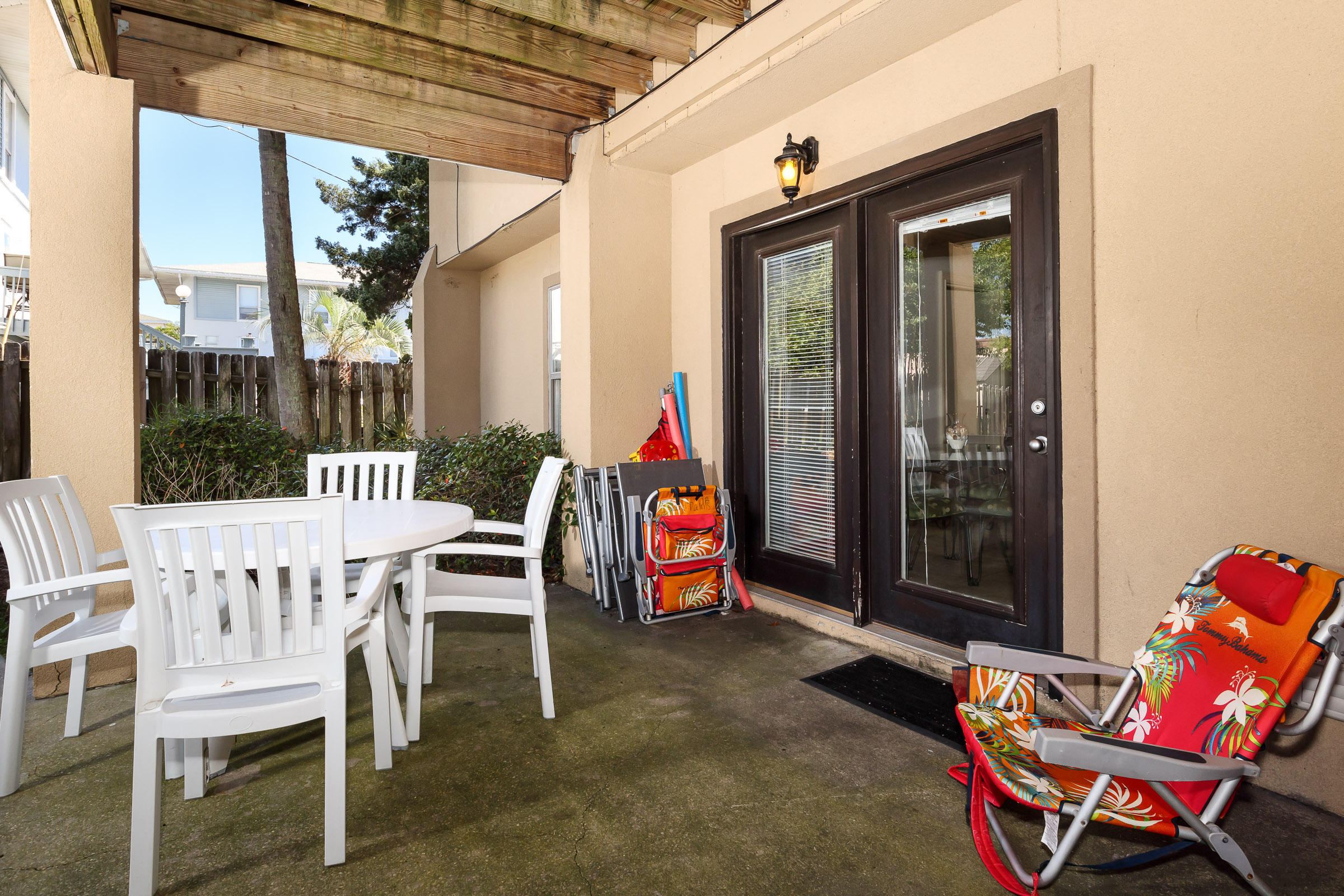 ISLAND PALMS CONDO - Residential