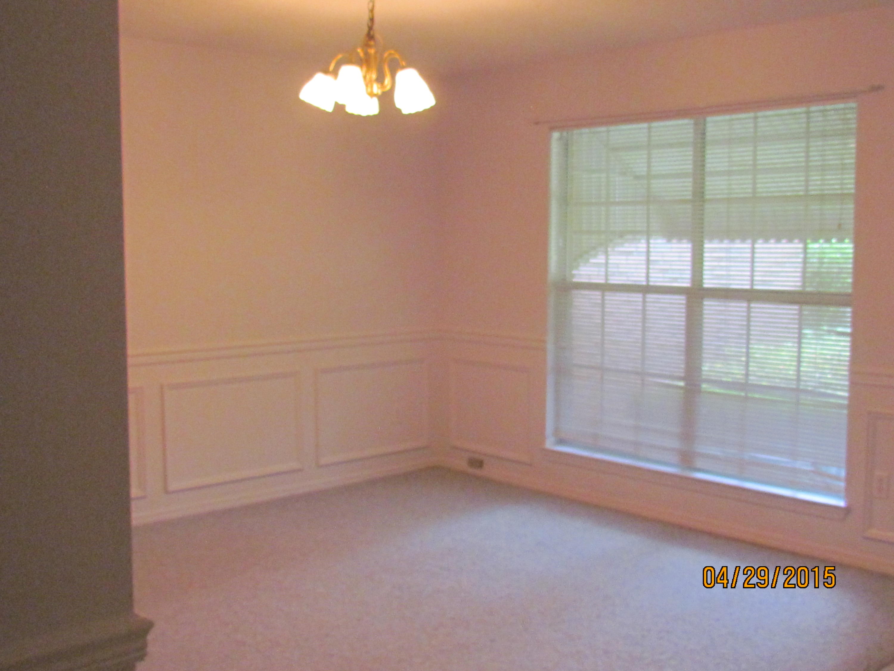 PARKWOOD SQUARE PH 1 - Residential Lease