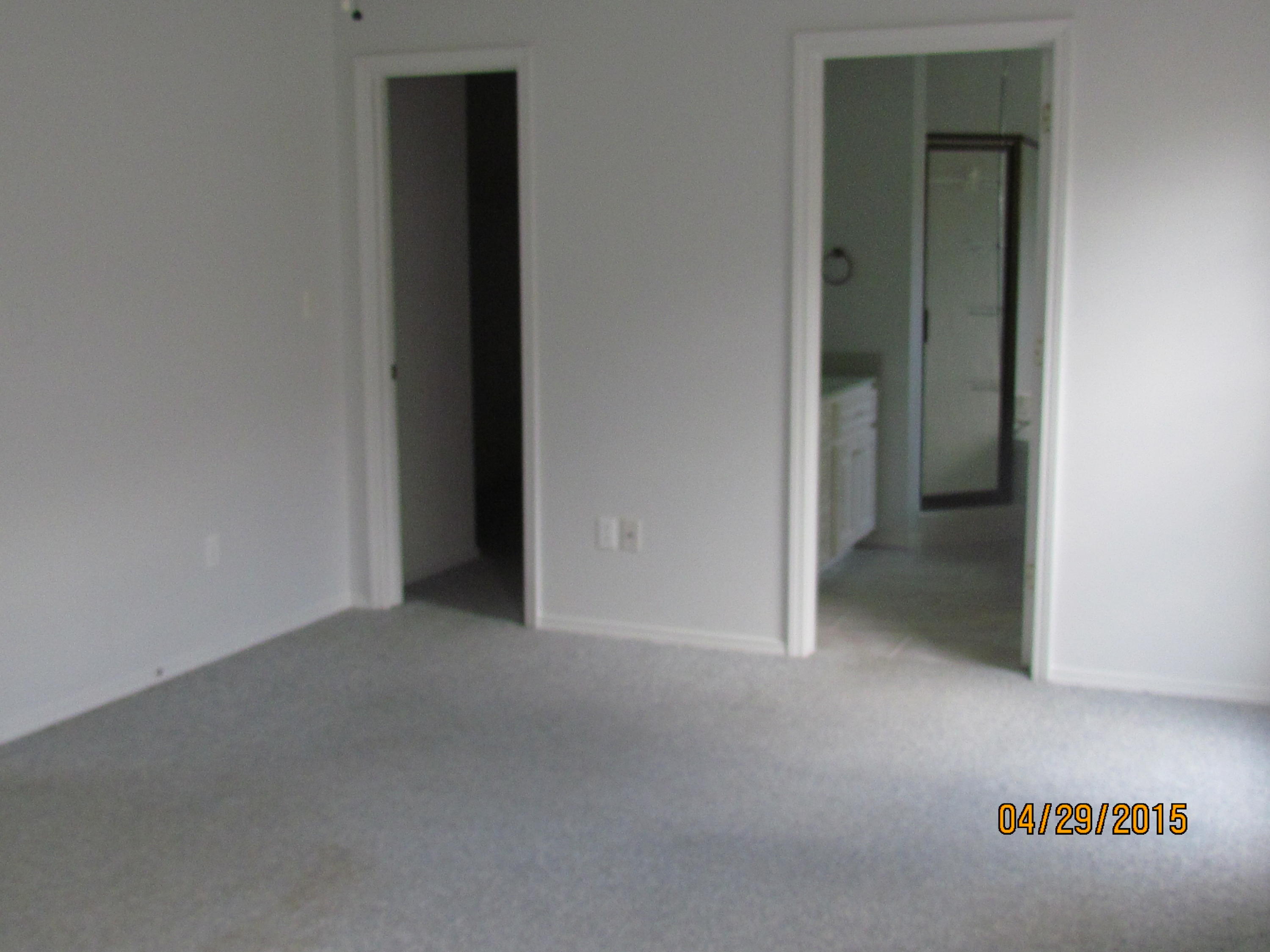 PARKWOOD SQUARE PH 1 - Residential Lease