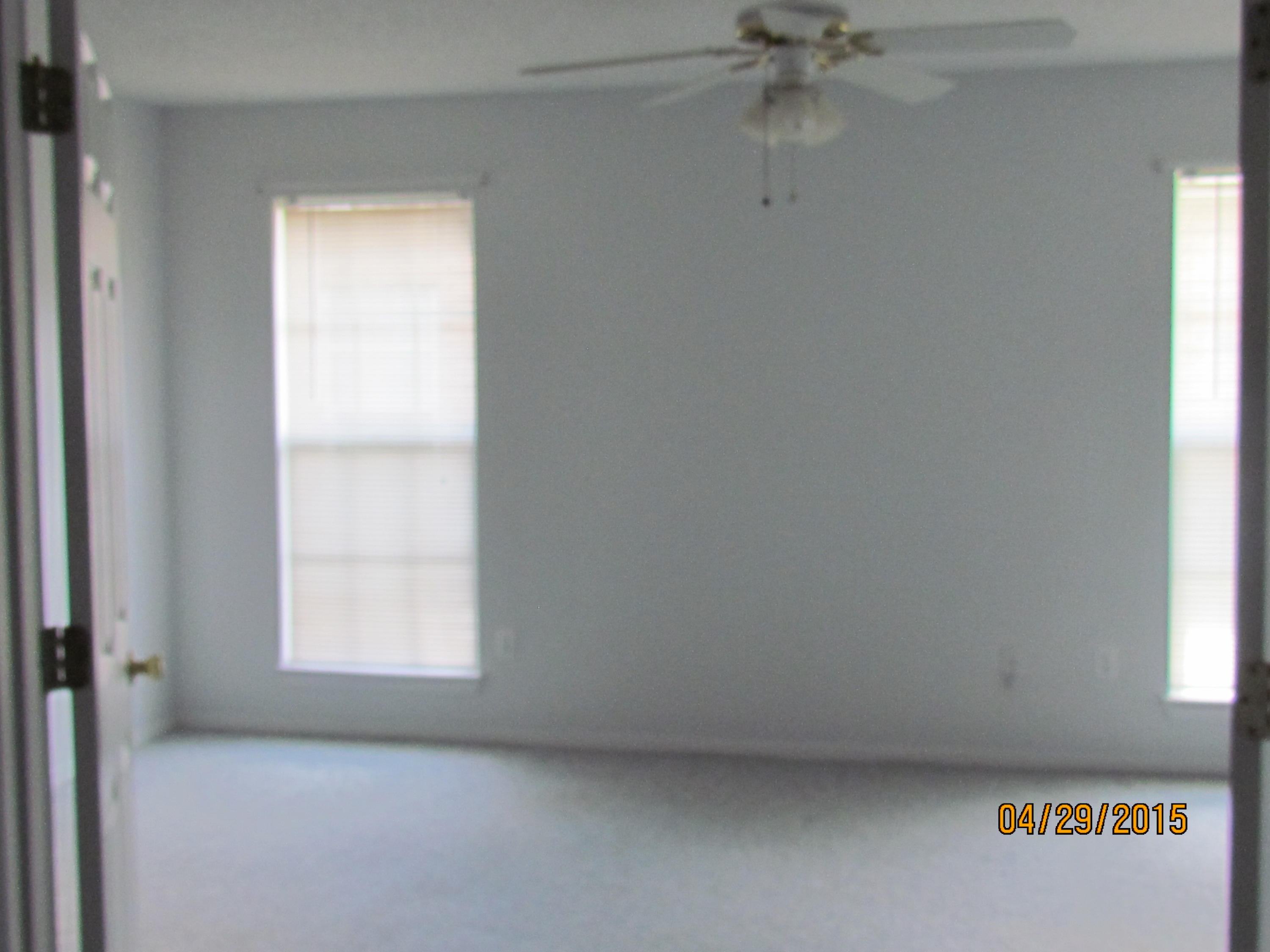 PARKWOOD SQUARE PH 1 - Residential Lease