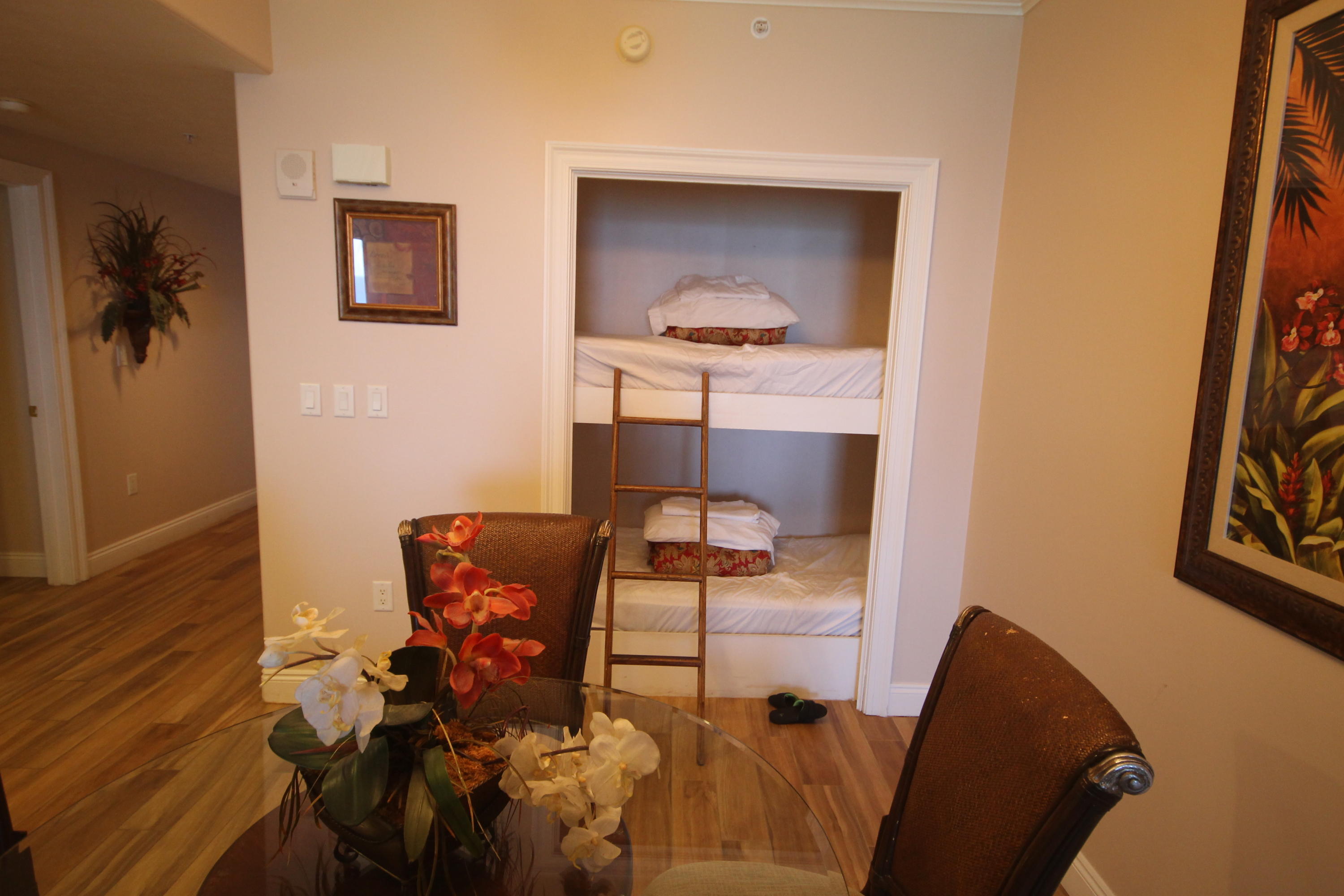 TREASURE ISLAND - Residential