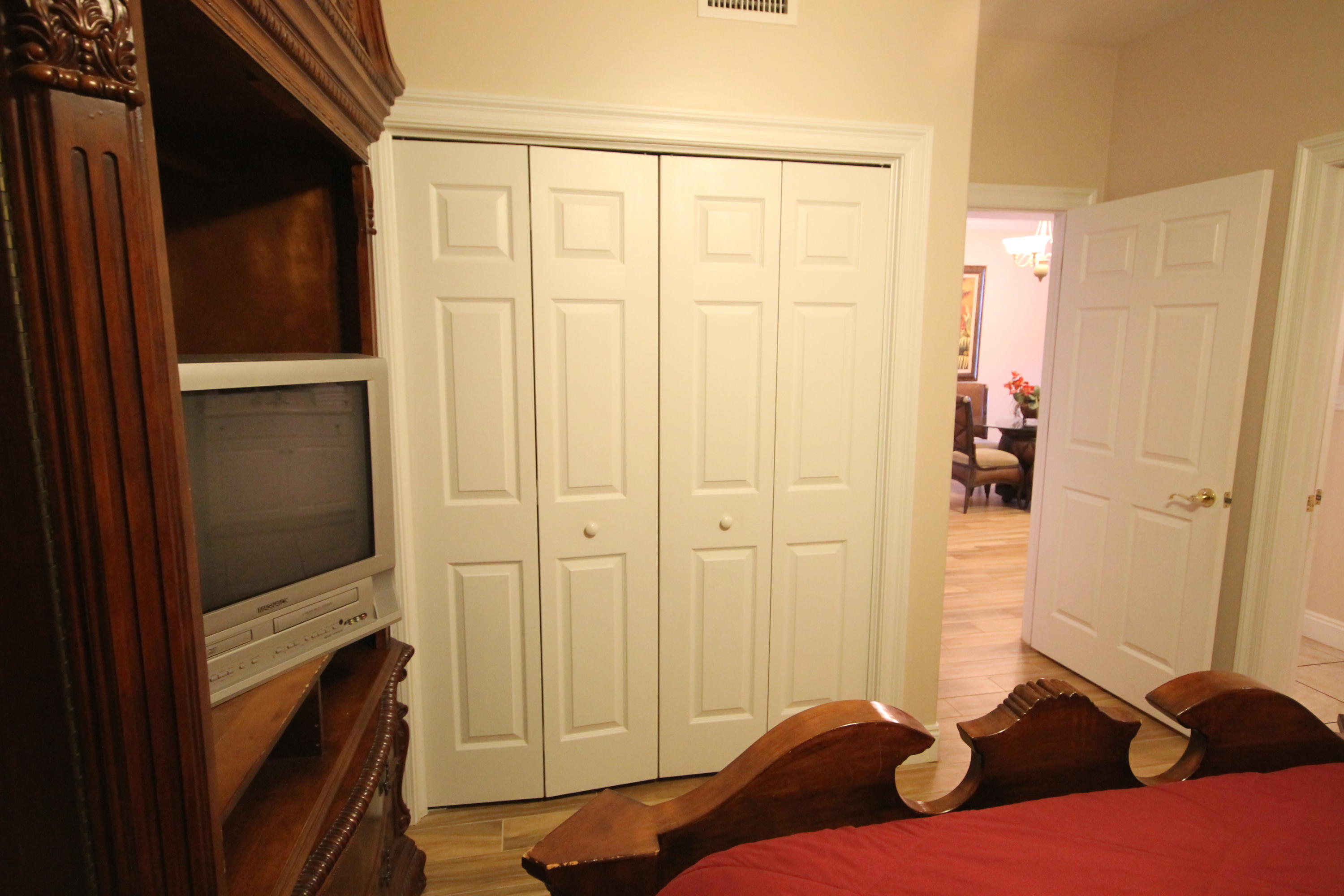 TREASURE ISLAND - Residential