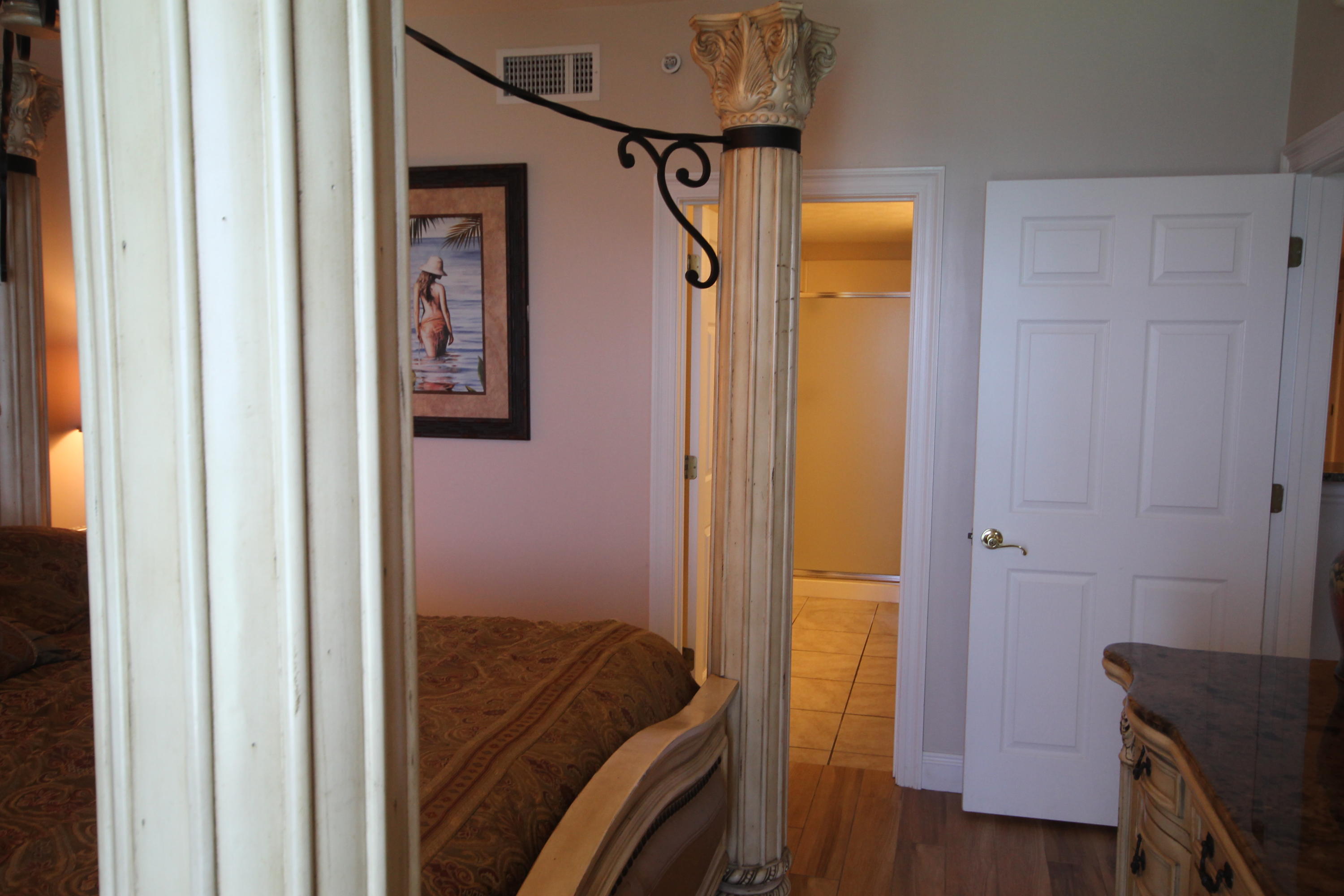 TREASURE ISLAND - Residential