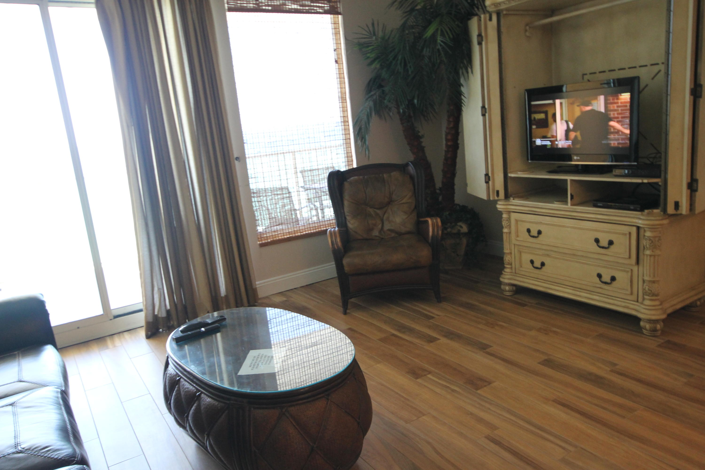 TREASURE ISLAND - Residential