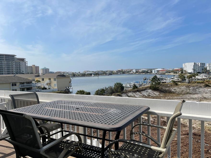 Fabulous Harbor Views! Welcome to Sandpiper Cove, a medium density gated 43 Acre resort in the heart of Destin. Unit 2019 is an end unit with Fabulous Views Down the Destin Harbor. Remodeled End of 2019.  This unit is a fully furnished 1 bedroom, 1 bath unit with a queen bed and queen sofa. The unit features: Granite bathroom vanity, Flat Screen TV's in the living room and bedroom, tiled bathroom, kitchen and foyer floors, New Luxury Plank in the living and bedroom, fully equipped kitchen with new refrigerator and a stack washer and dryer. The unit also has a 220 plug for a larger washer and dryer.   The unit has a small storage closet before entering the unit and hurricane shutters for the balcony sliding glass door and windows.   Enjoy morning coffee, beautiful sunsets,  seasonal