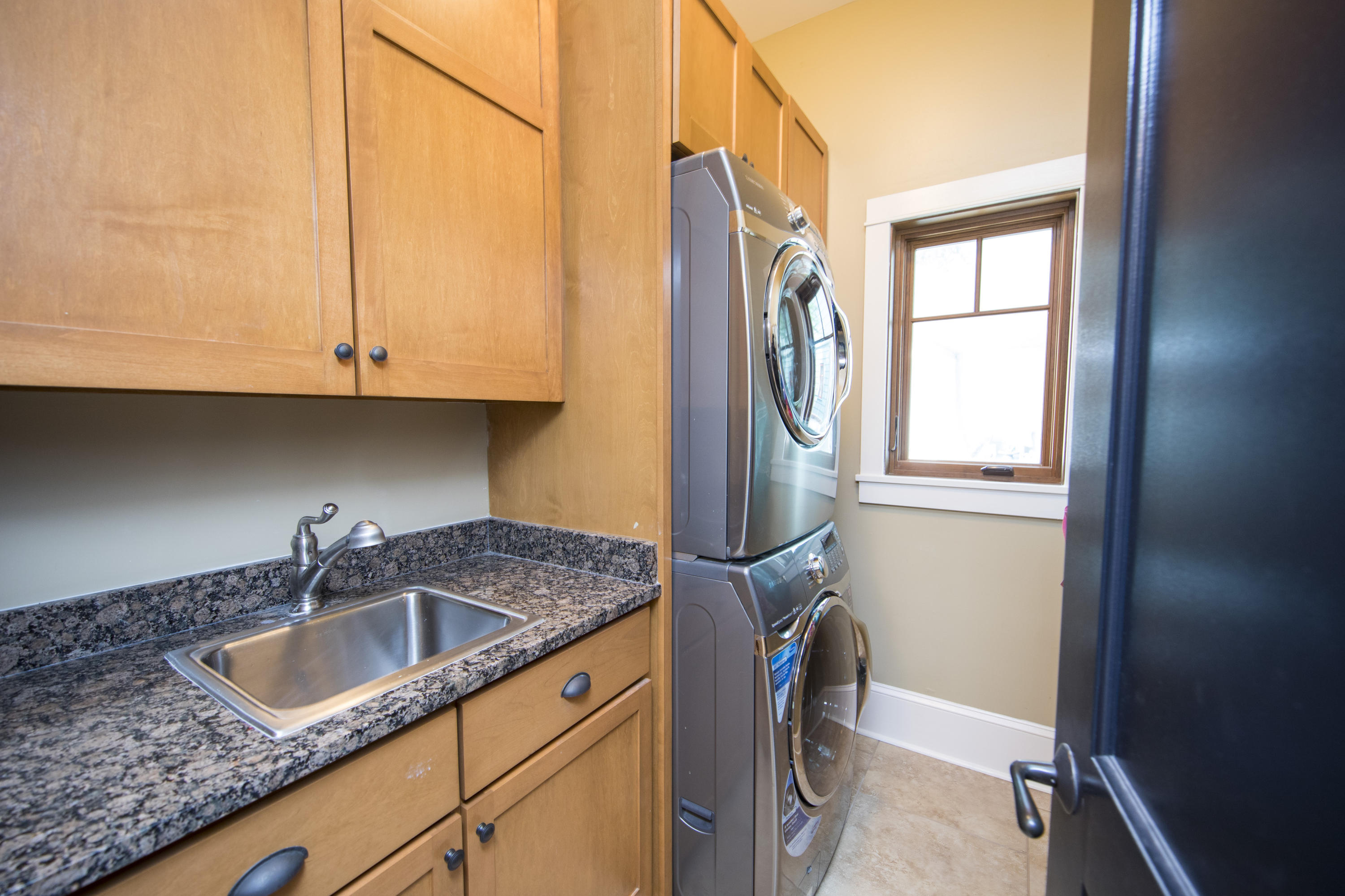 WILD HERON - Residential