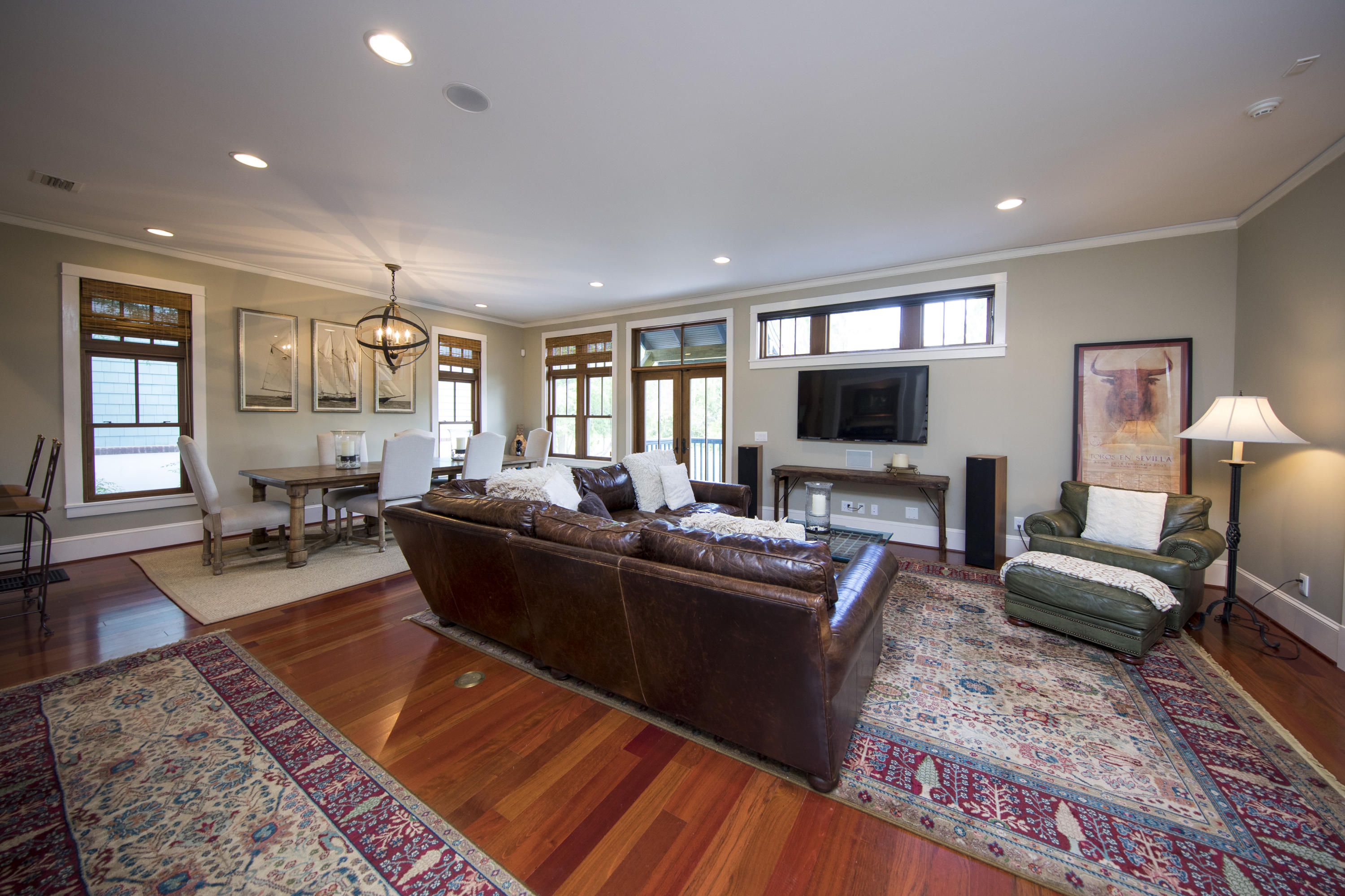 WILD HERON - Residential