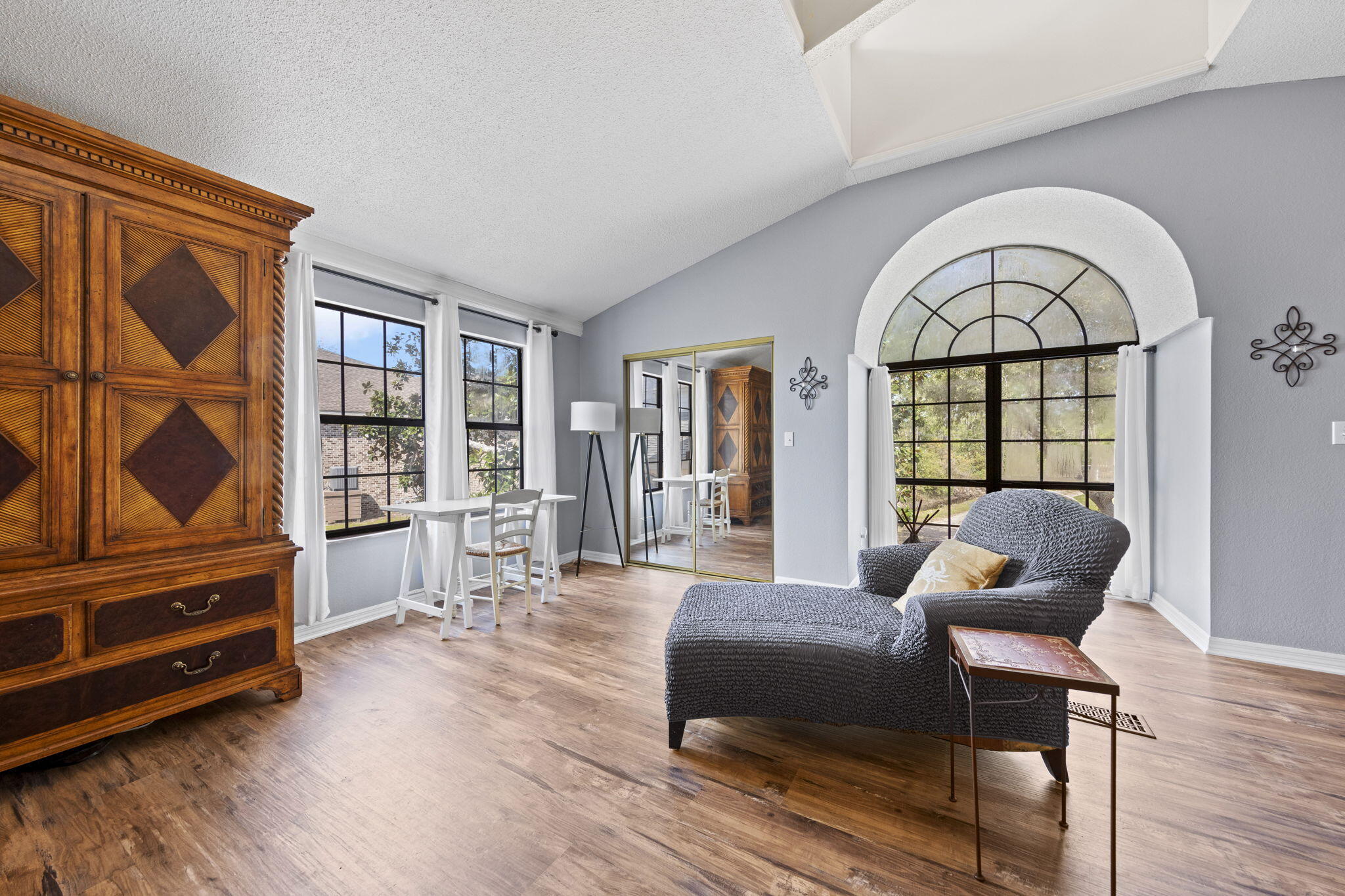 PARISH POINT - Residential