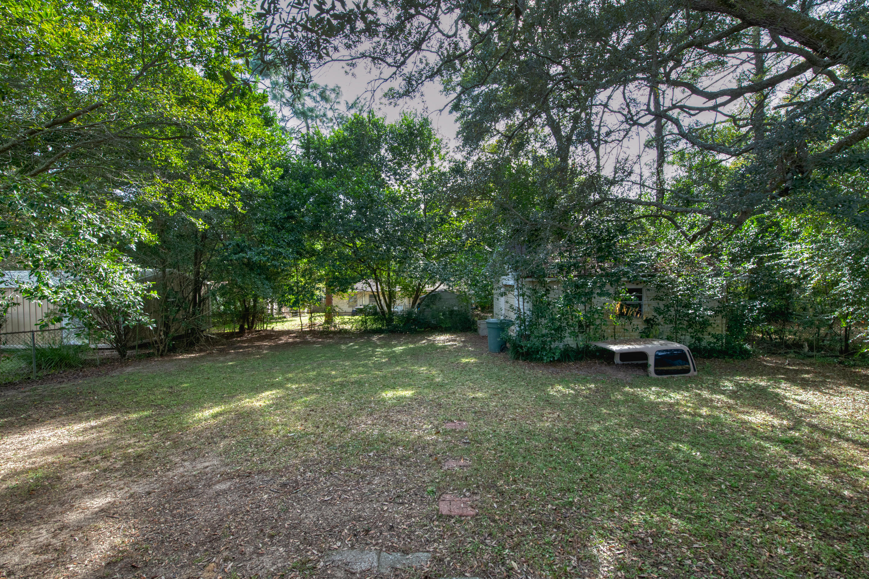 CRESCENT LAKE - Residential