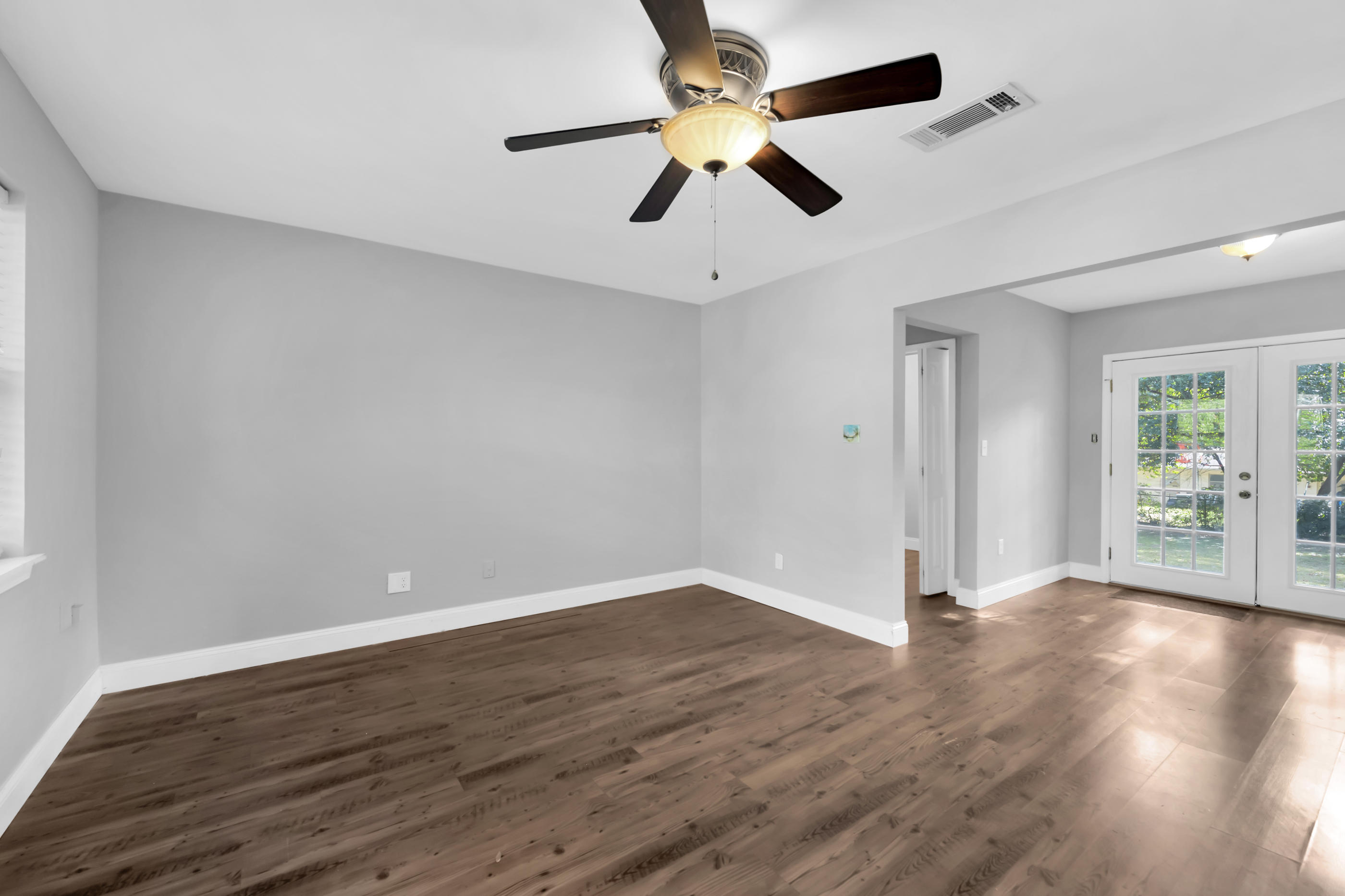 CRESCENT LAKE - Residential