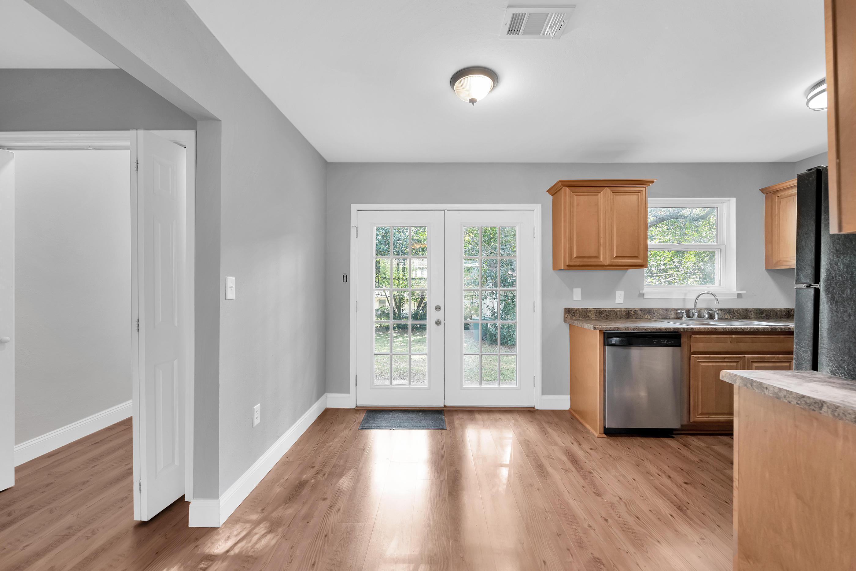 CRESCENT LAKE - Residential