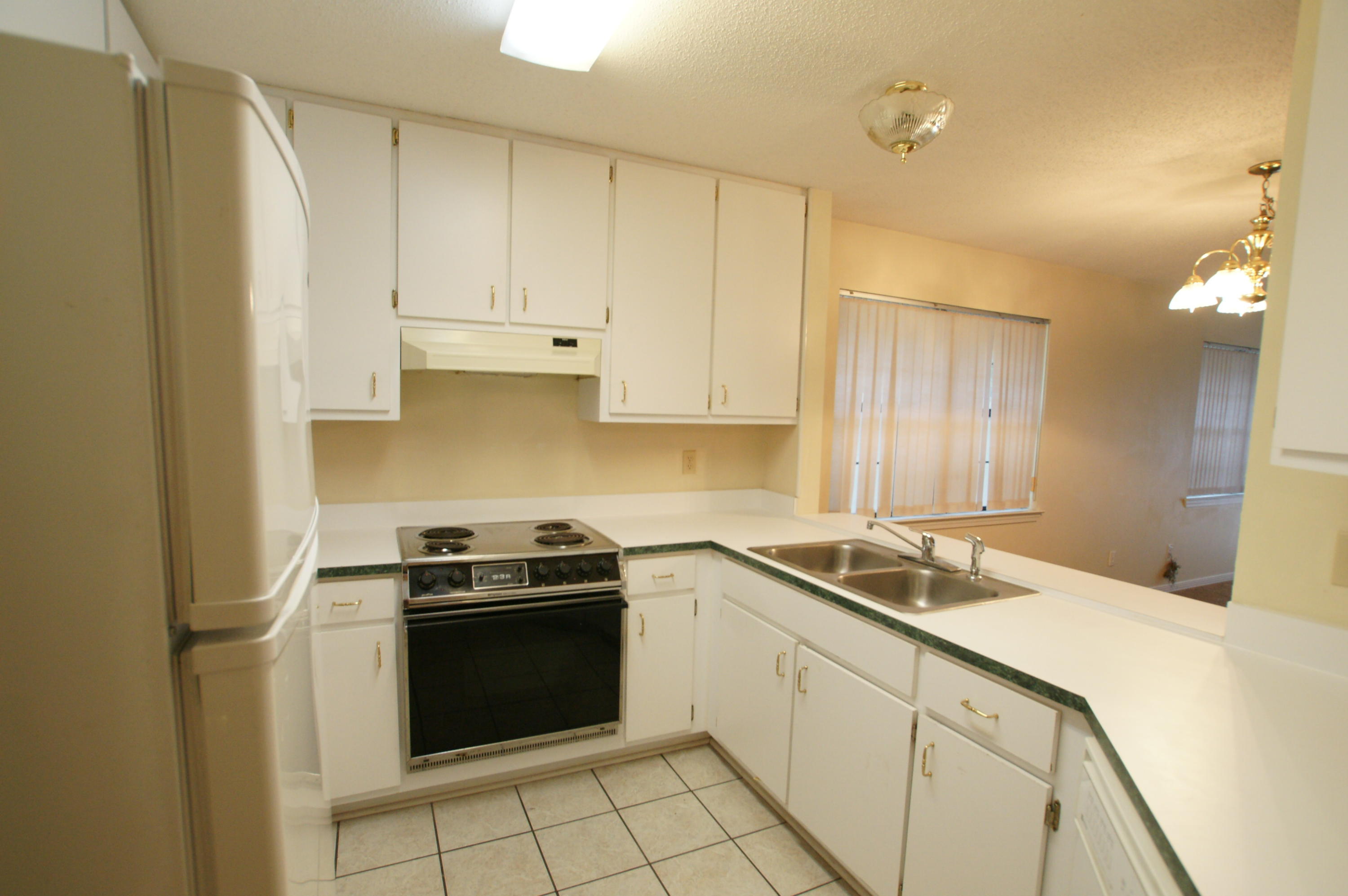 SUMMER HILLS LOT 1 - Residential