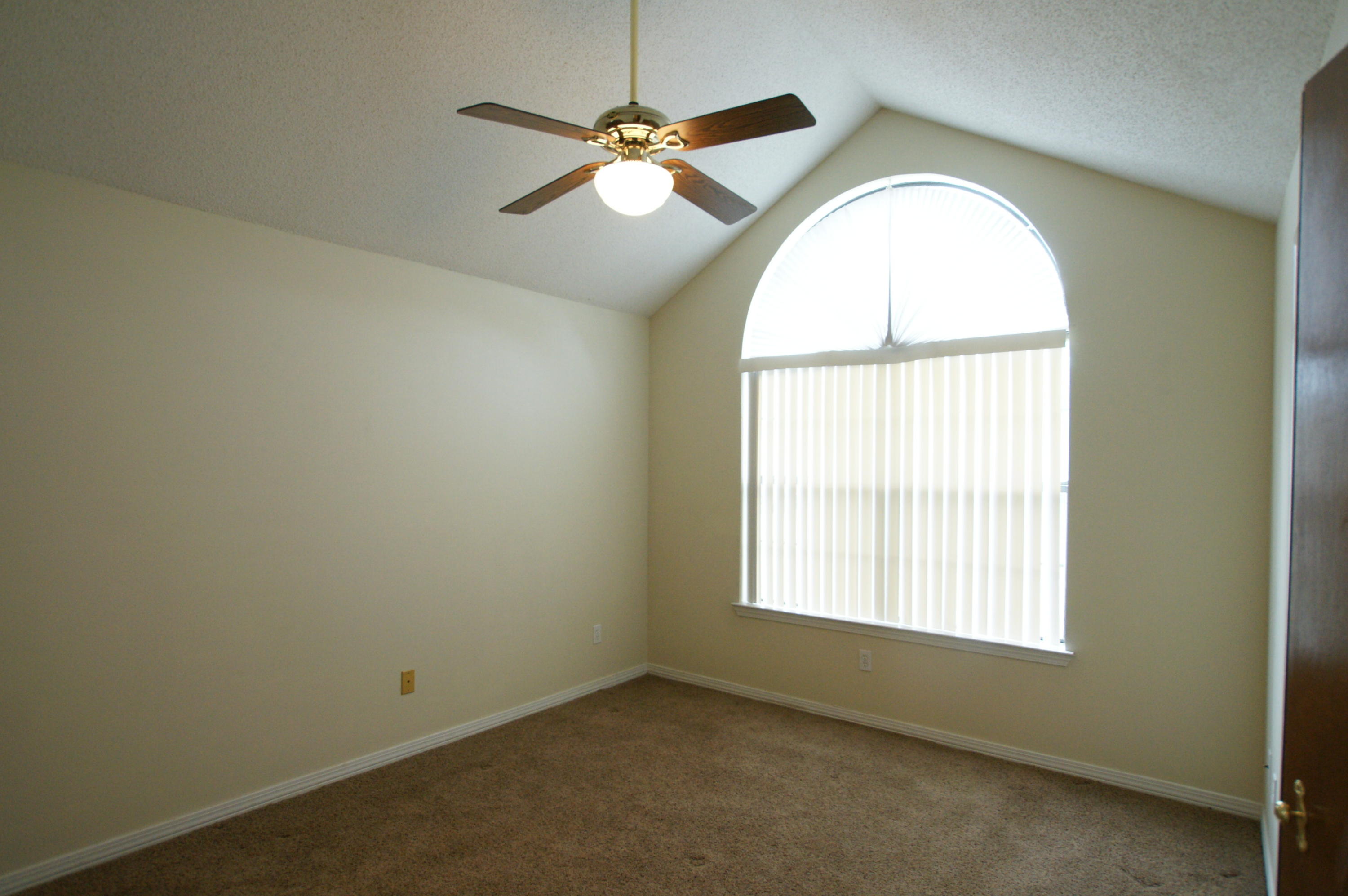 SUMMER HILLS LOT 1 - Residential