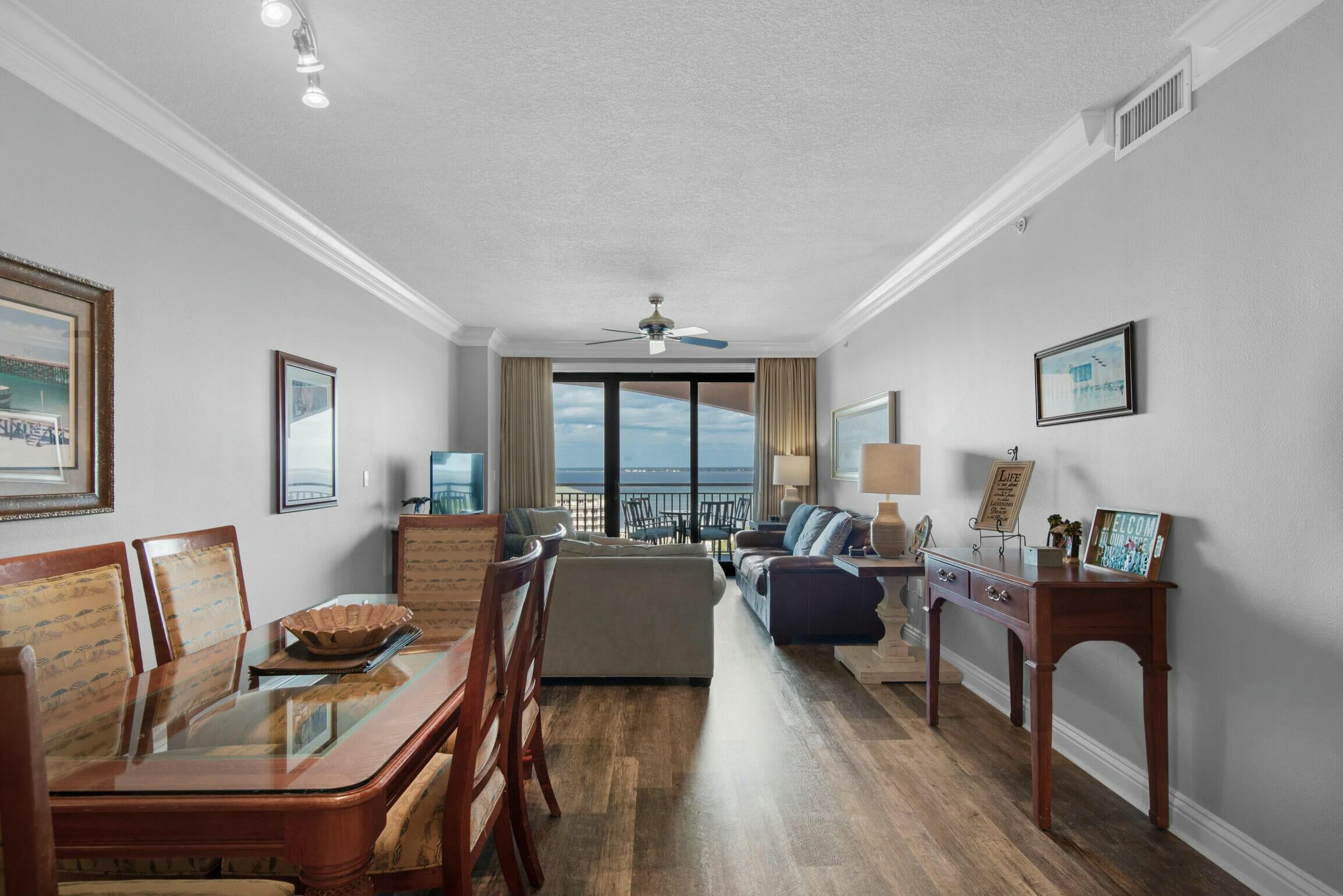 EMERALD GRANDE - Residential