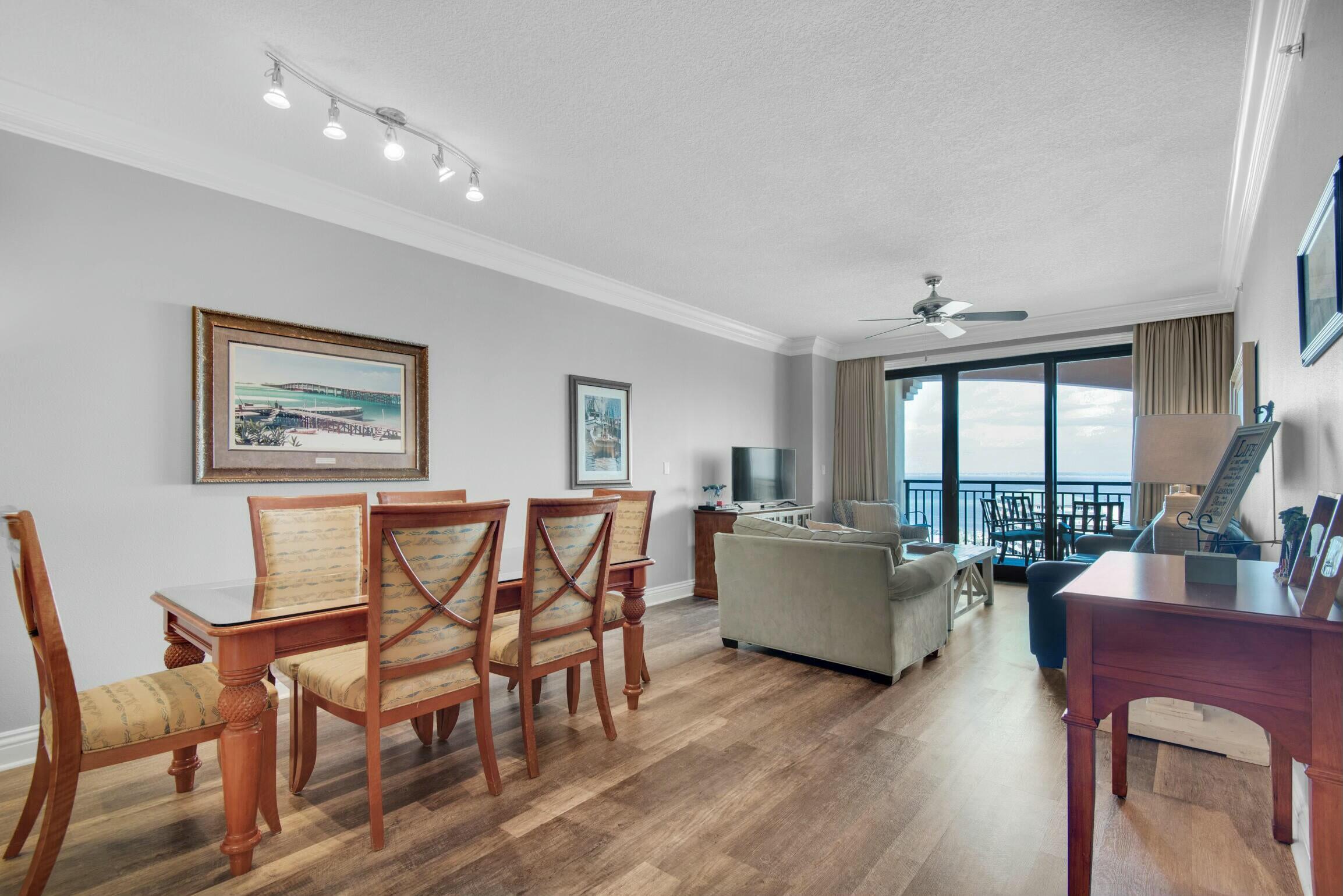EMERALD GRANDE - Residential