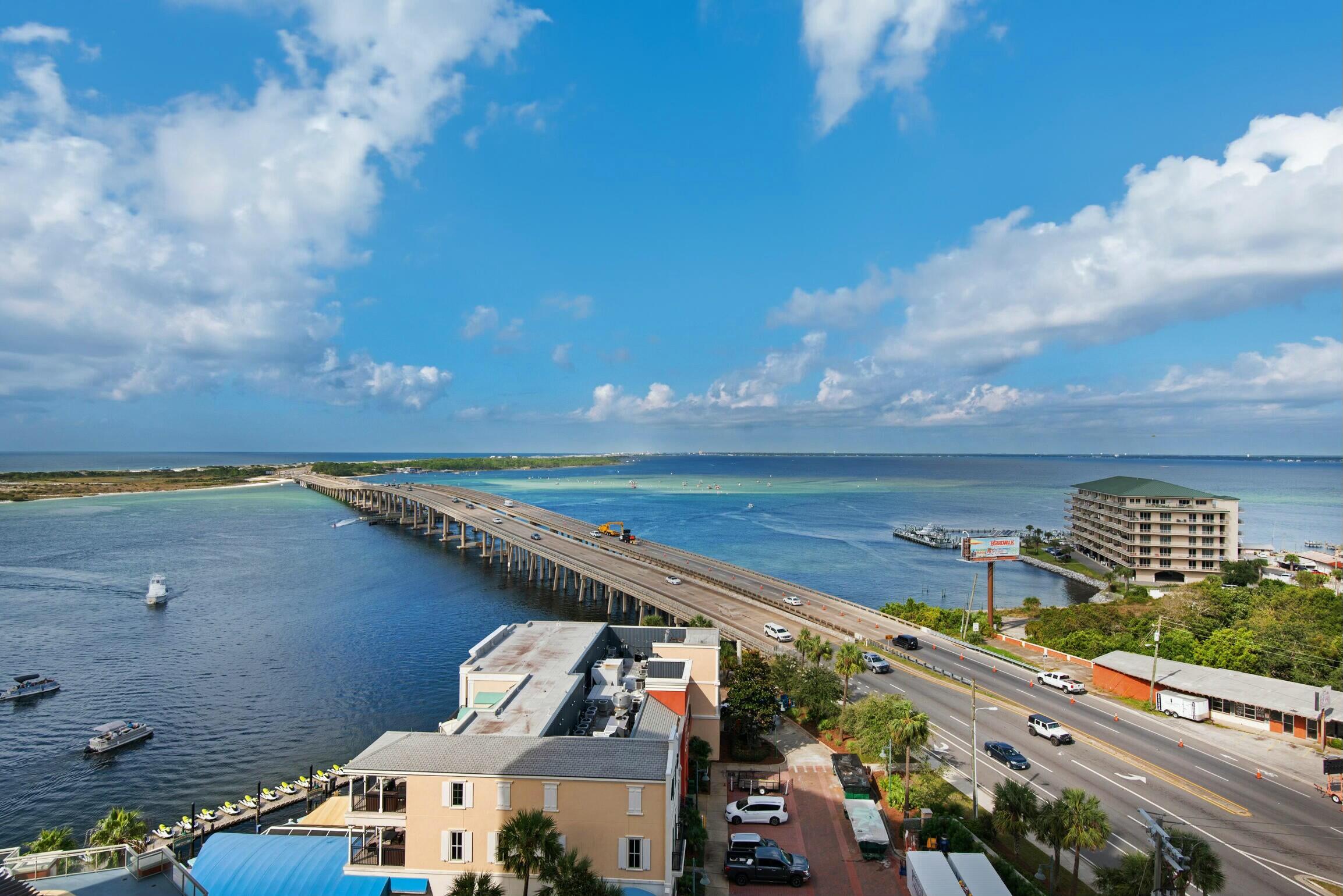 EMERALD GRANDE - Residential