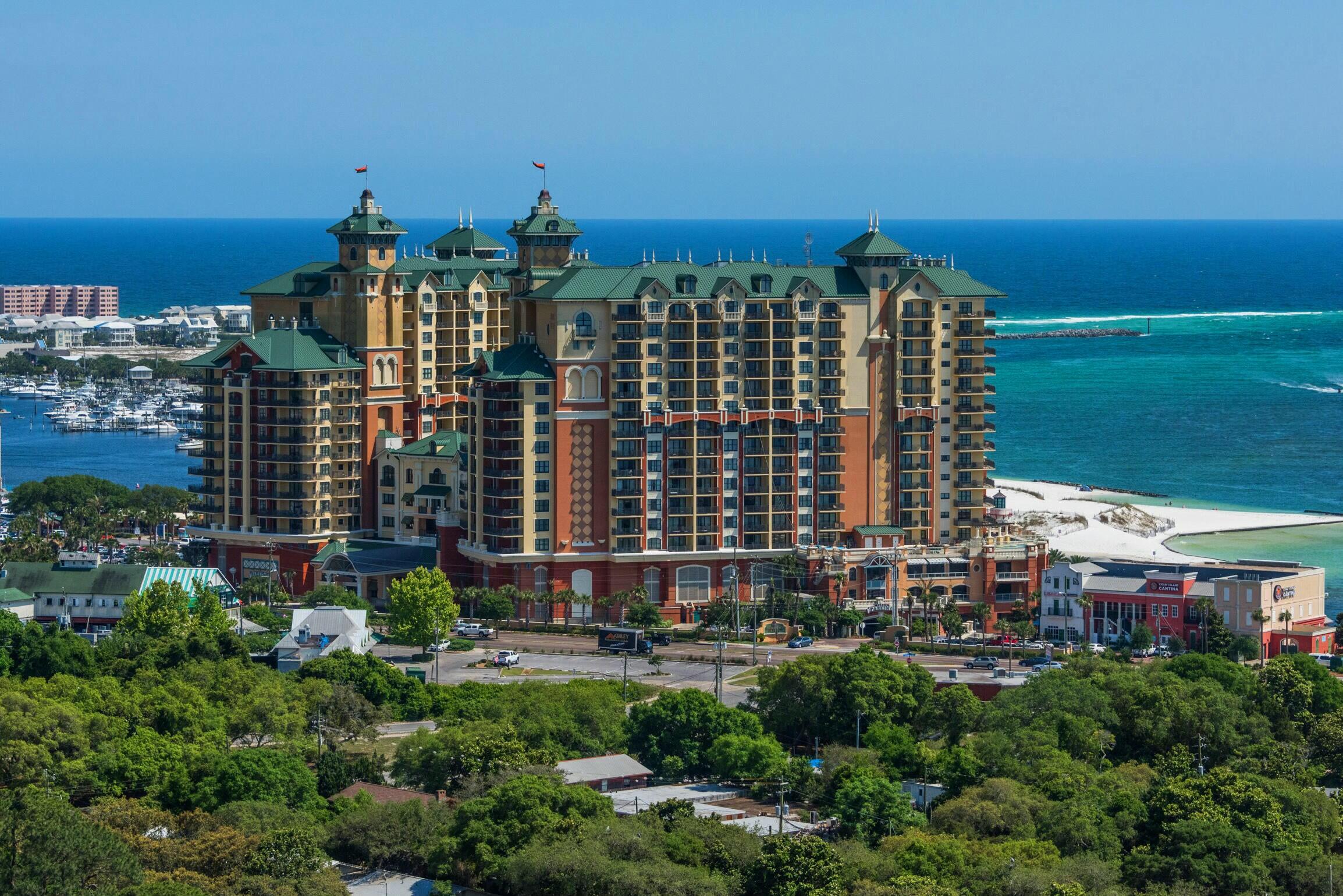 EMERALD GRANDE - Residential