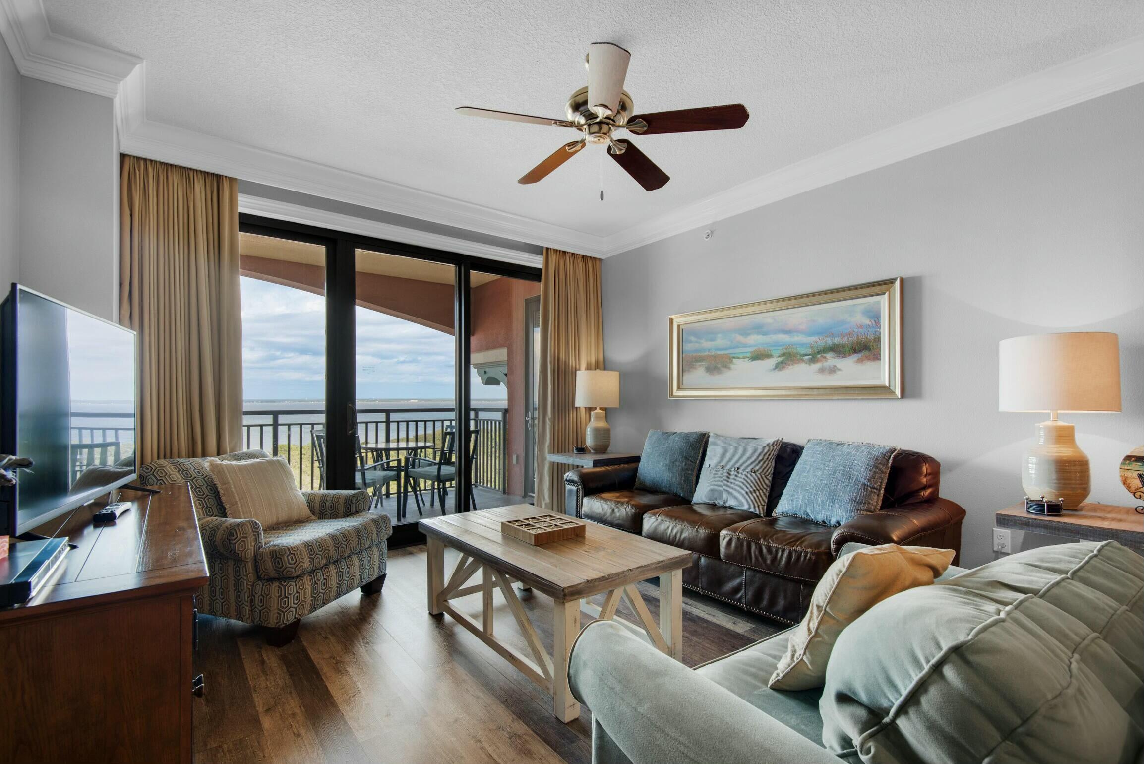 EMERALD GRANDE - Residential