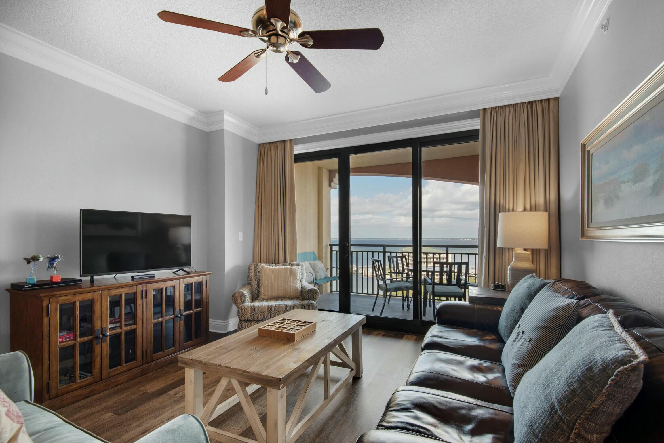 EMERALD GRANDE - Residential