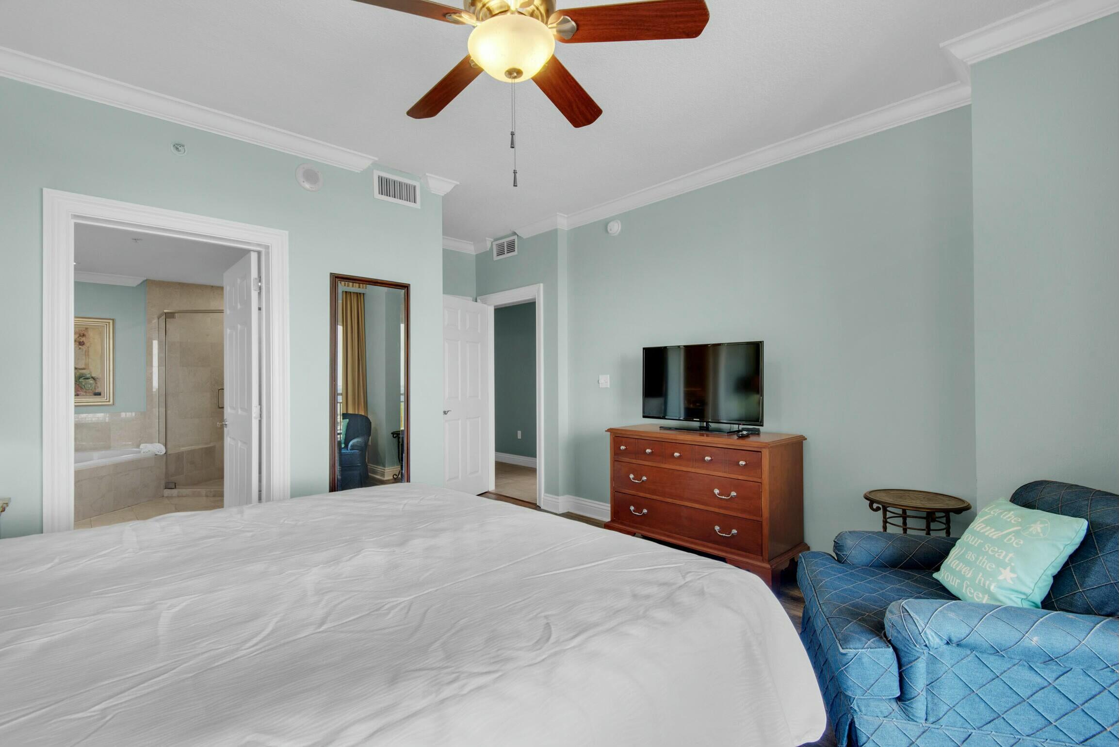 EMERALD GRANDE - Residential