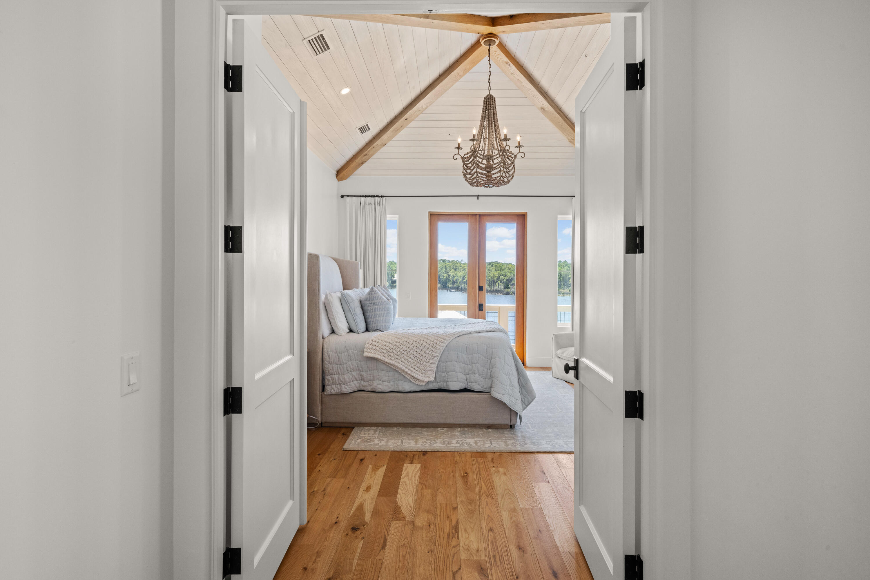 CESSNA LANDING - Residential