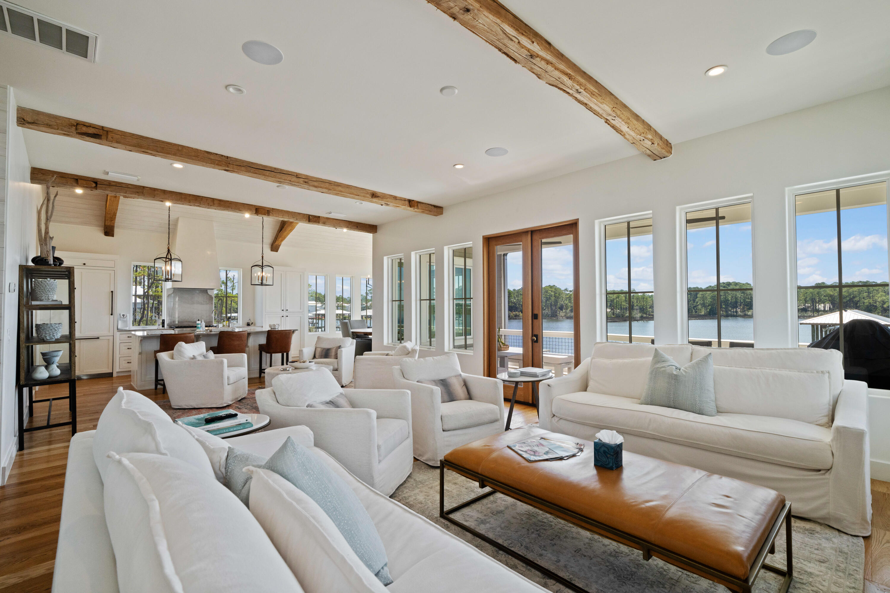 CESSNA LANDING - Residential