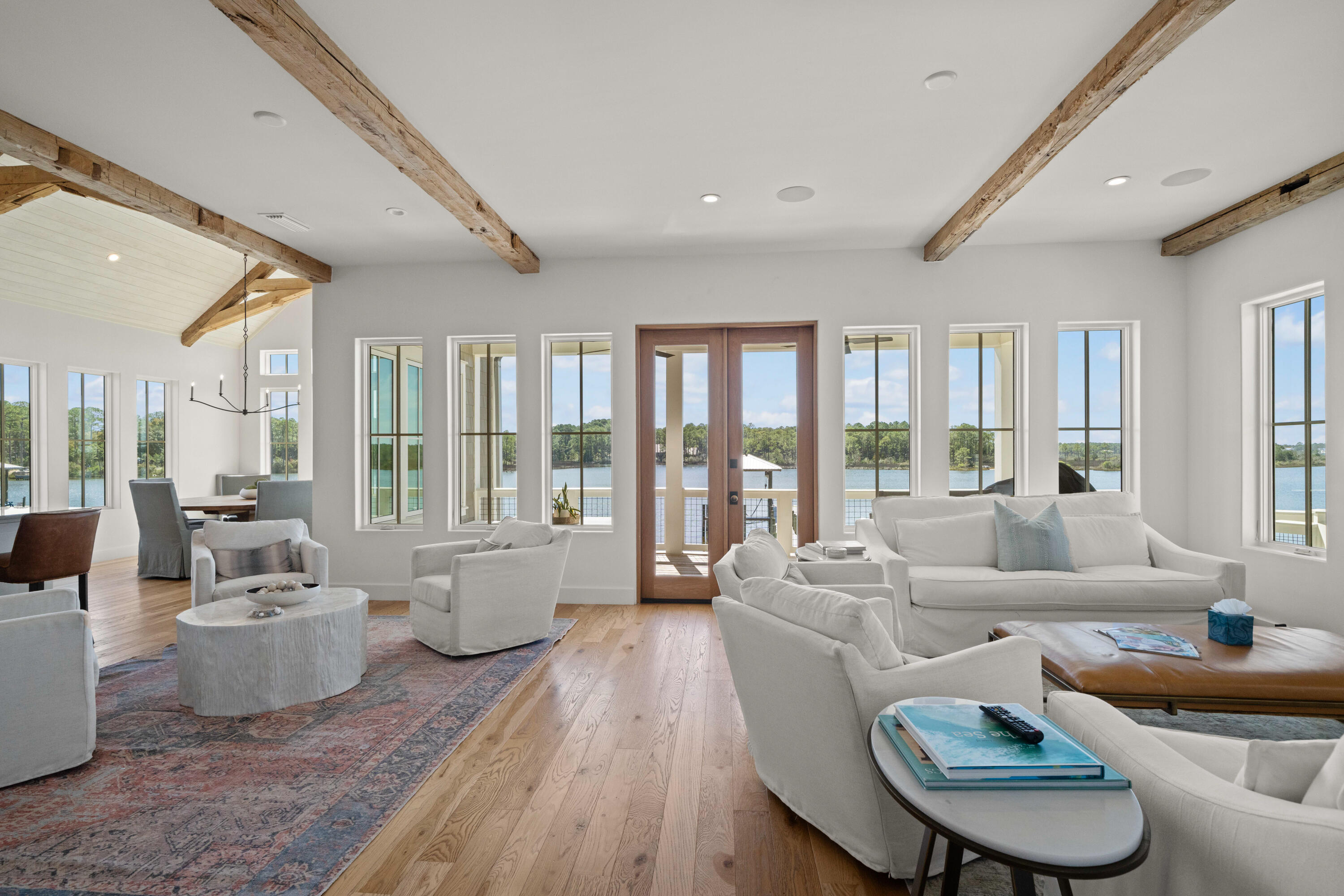 CESSNA LANDING - Residential