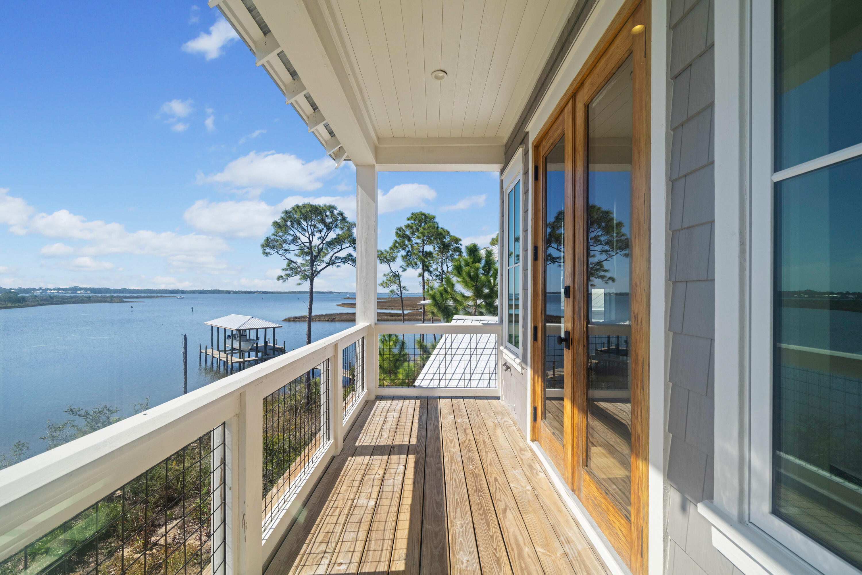 CESSNA LANDING - Residential