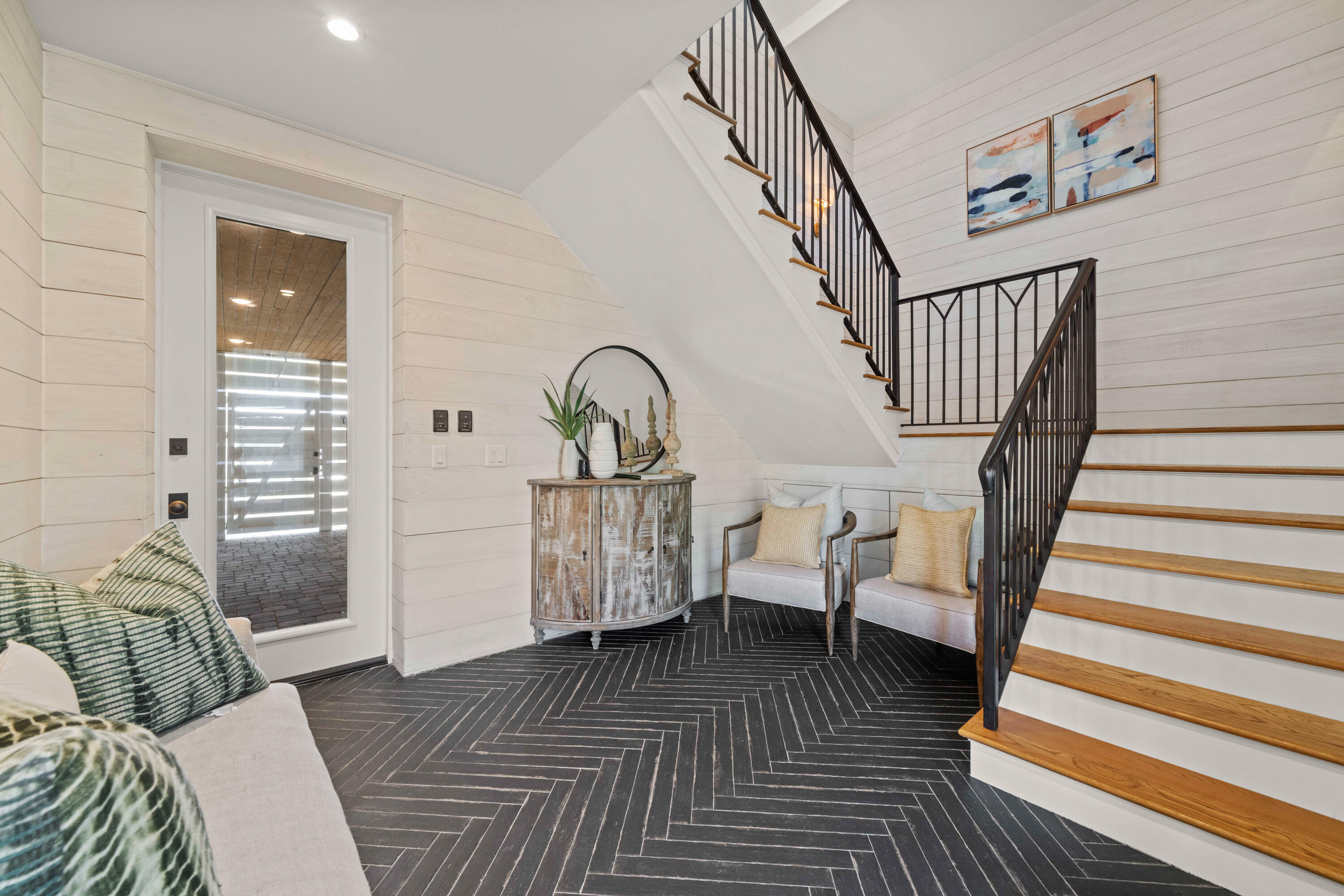 CESSNA LANDING - Residential