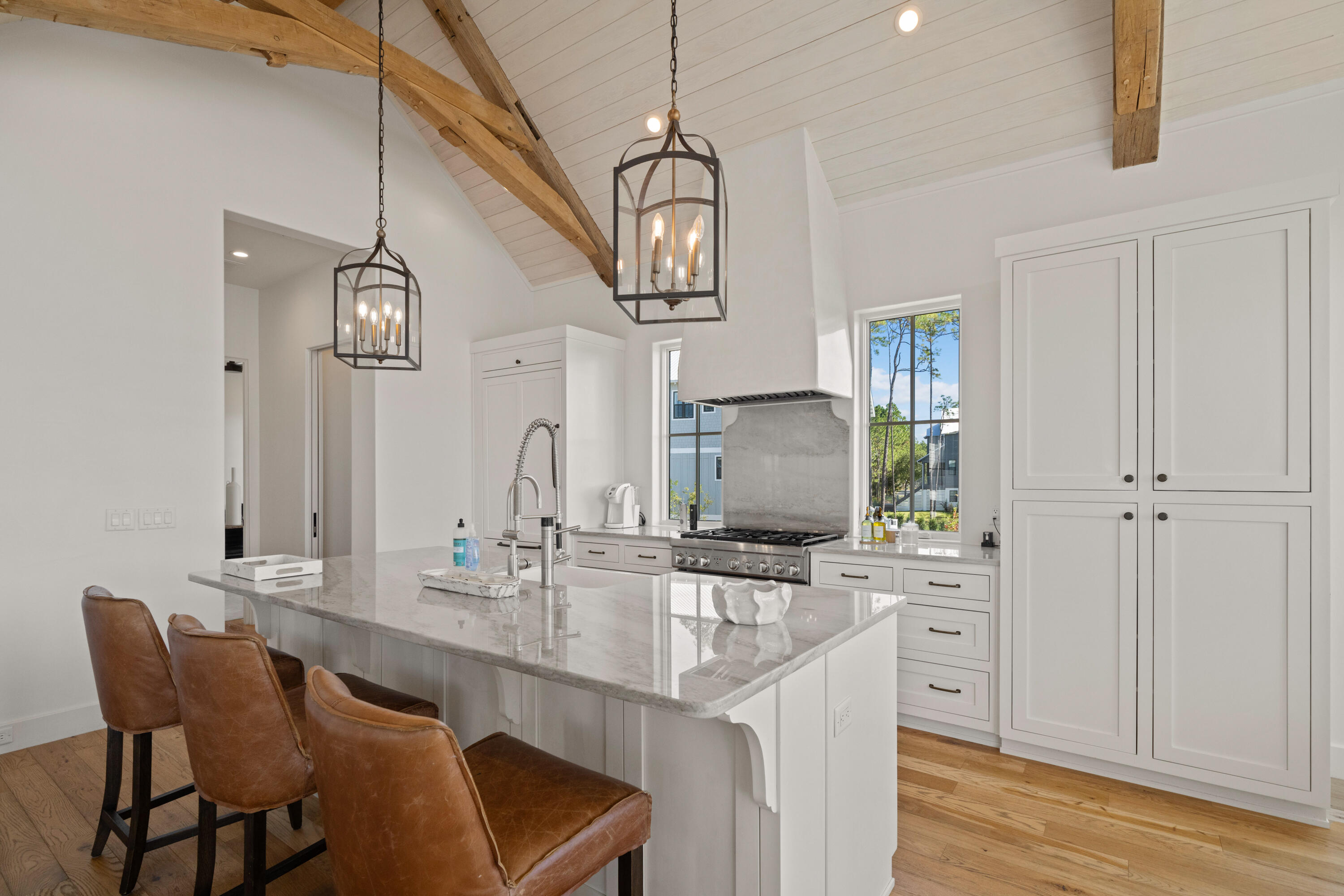 CESSNA LANDING - Residential