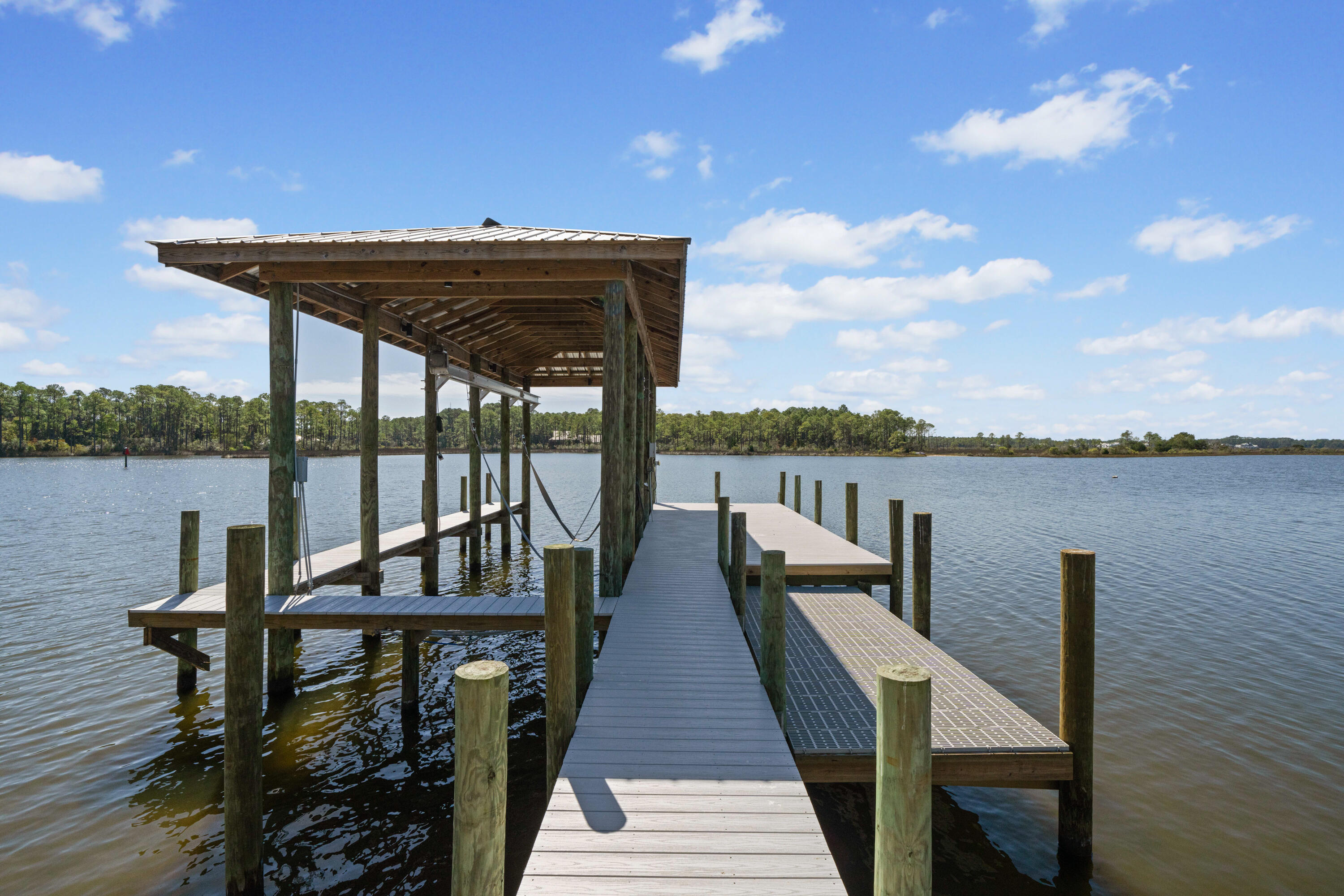 CESSNA LANDING - Residential