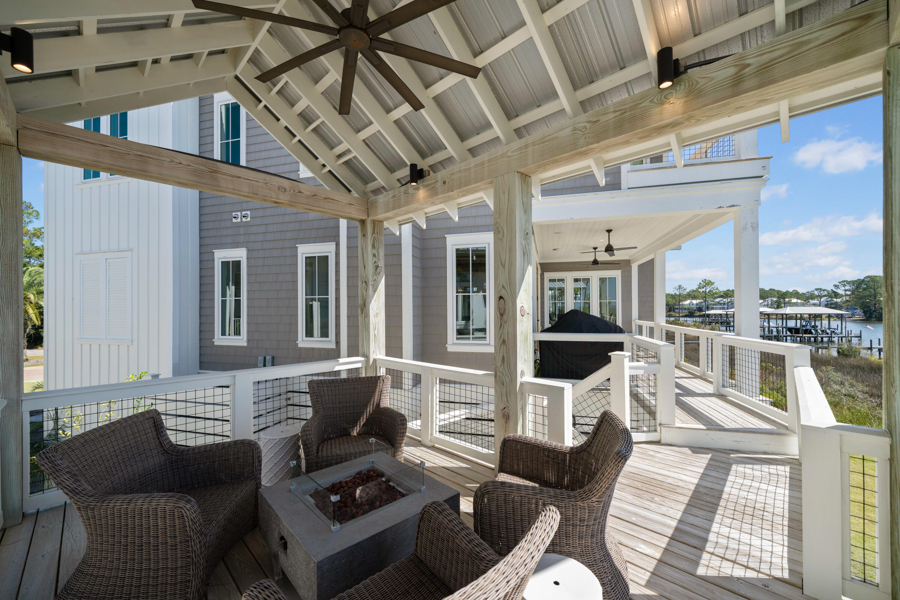 CESSNA LANDING - Residential